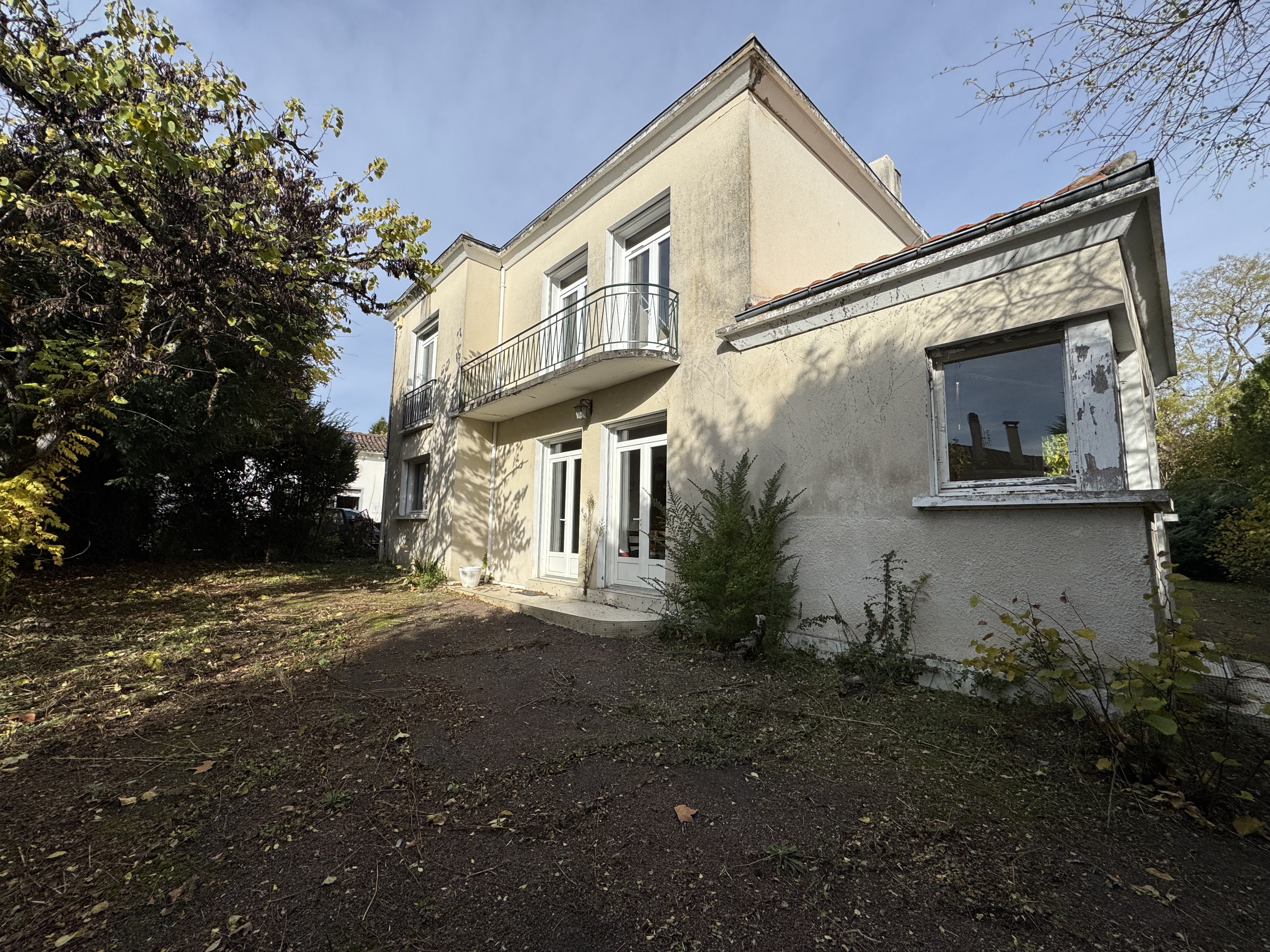 Maison - 229 m² - Terrain 3000 m² - Photo 2