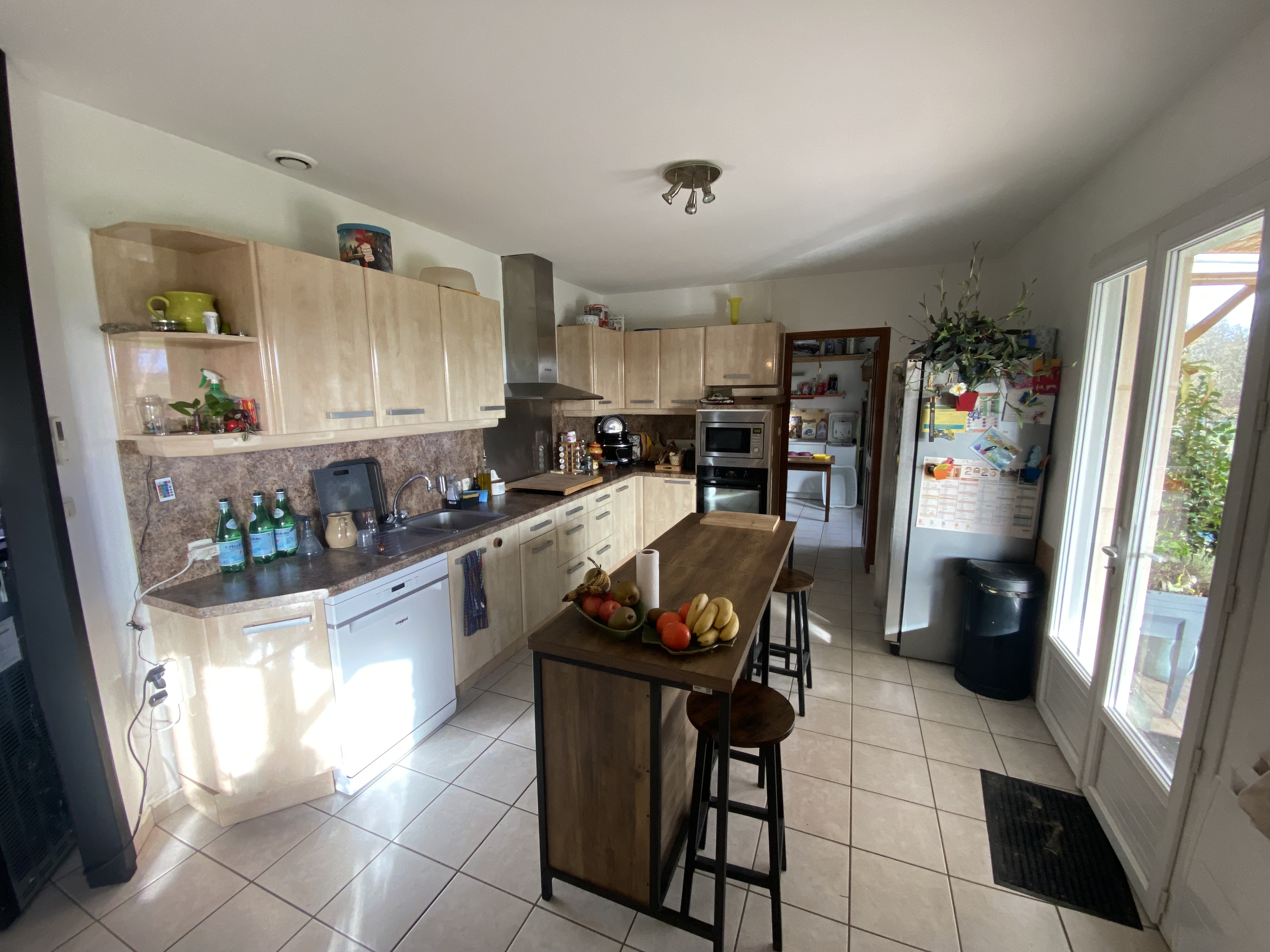 Photo 3 - Maison récente avec jardin, garage et dépendance !