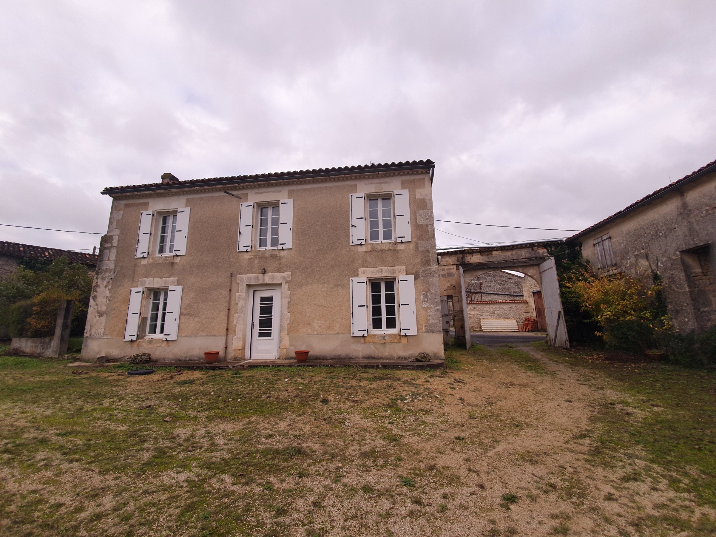 Maison charentaise - Photo 2