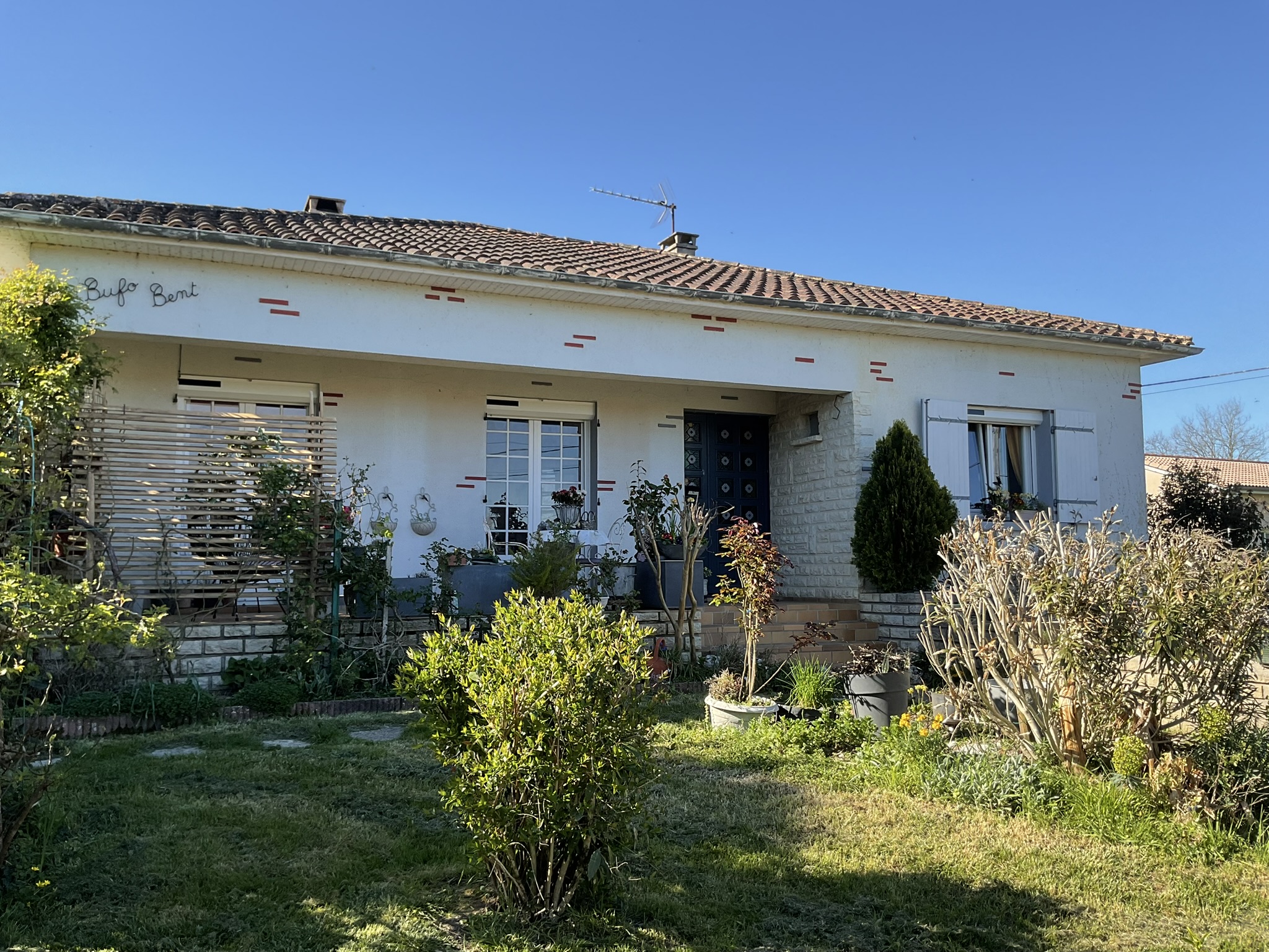 Photo 2 - maison semi enterrée T4