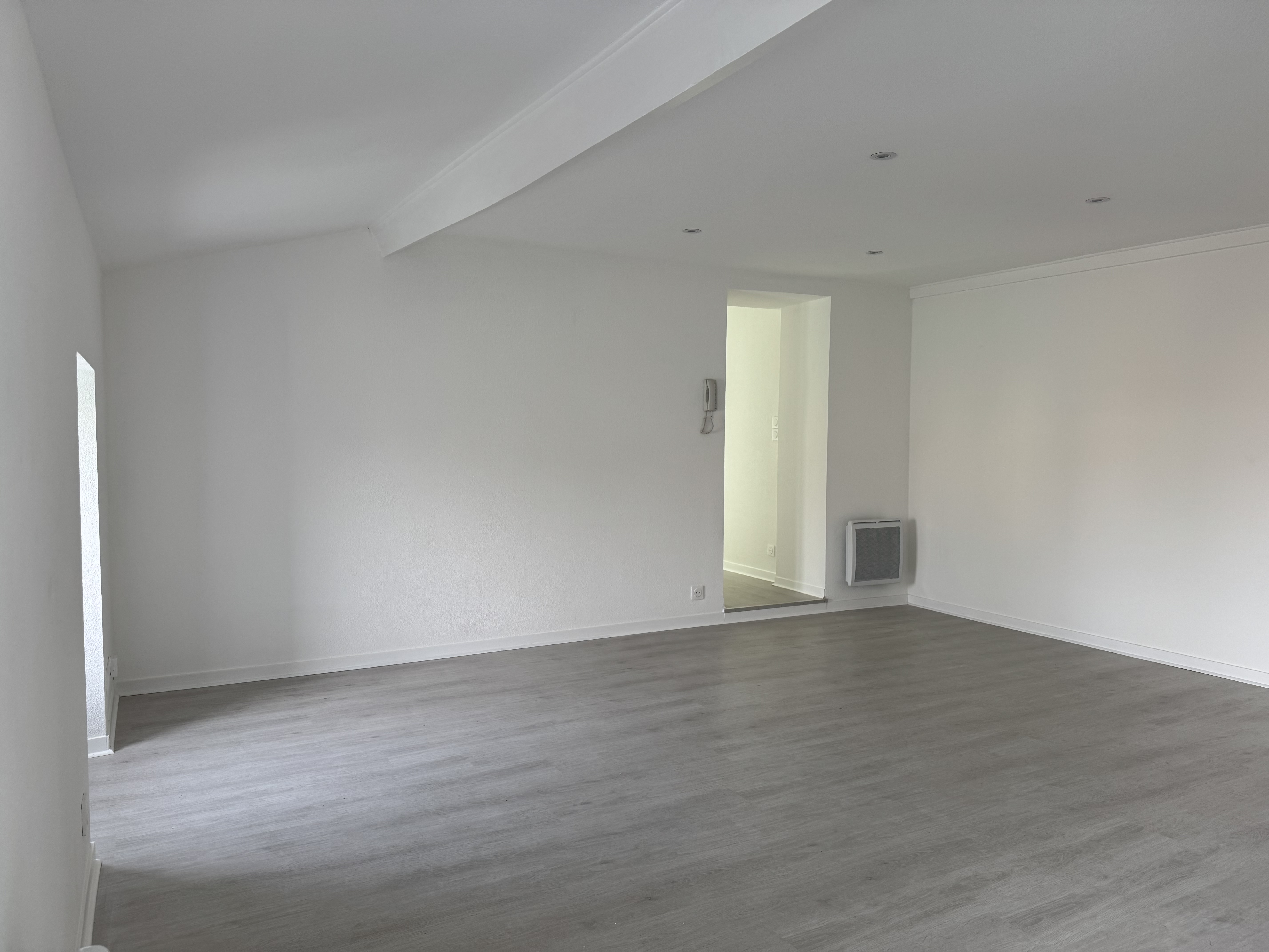 Photo 3 - Appartement T3 rénové à neuf.