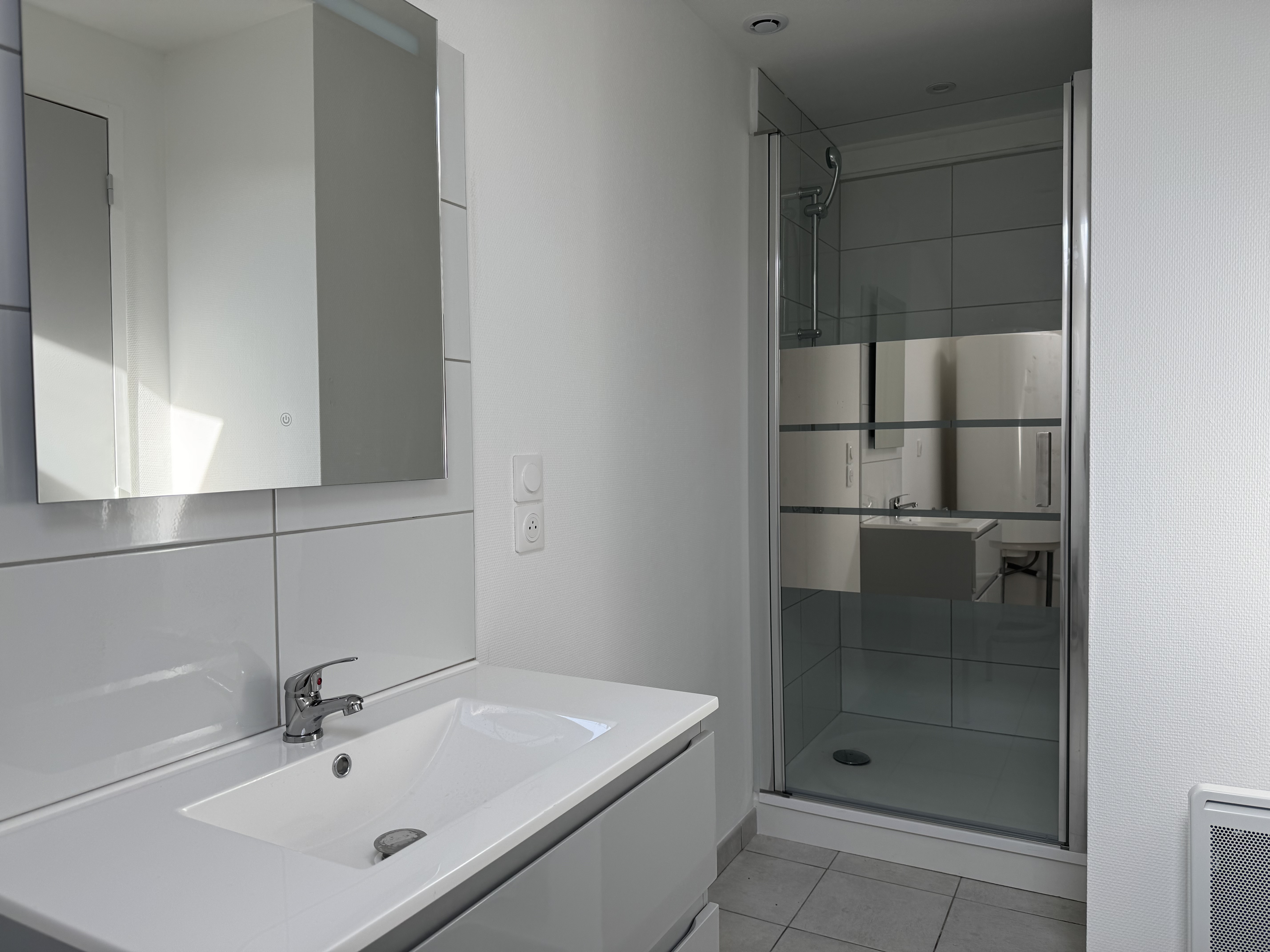 Photo 5 - Appartement T3 rénové à neuf.