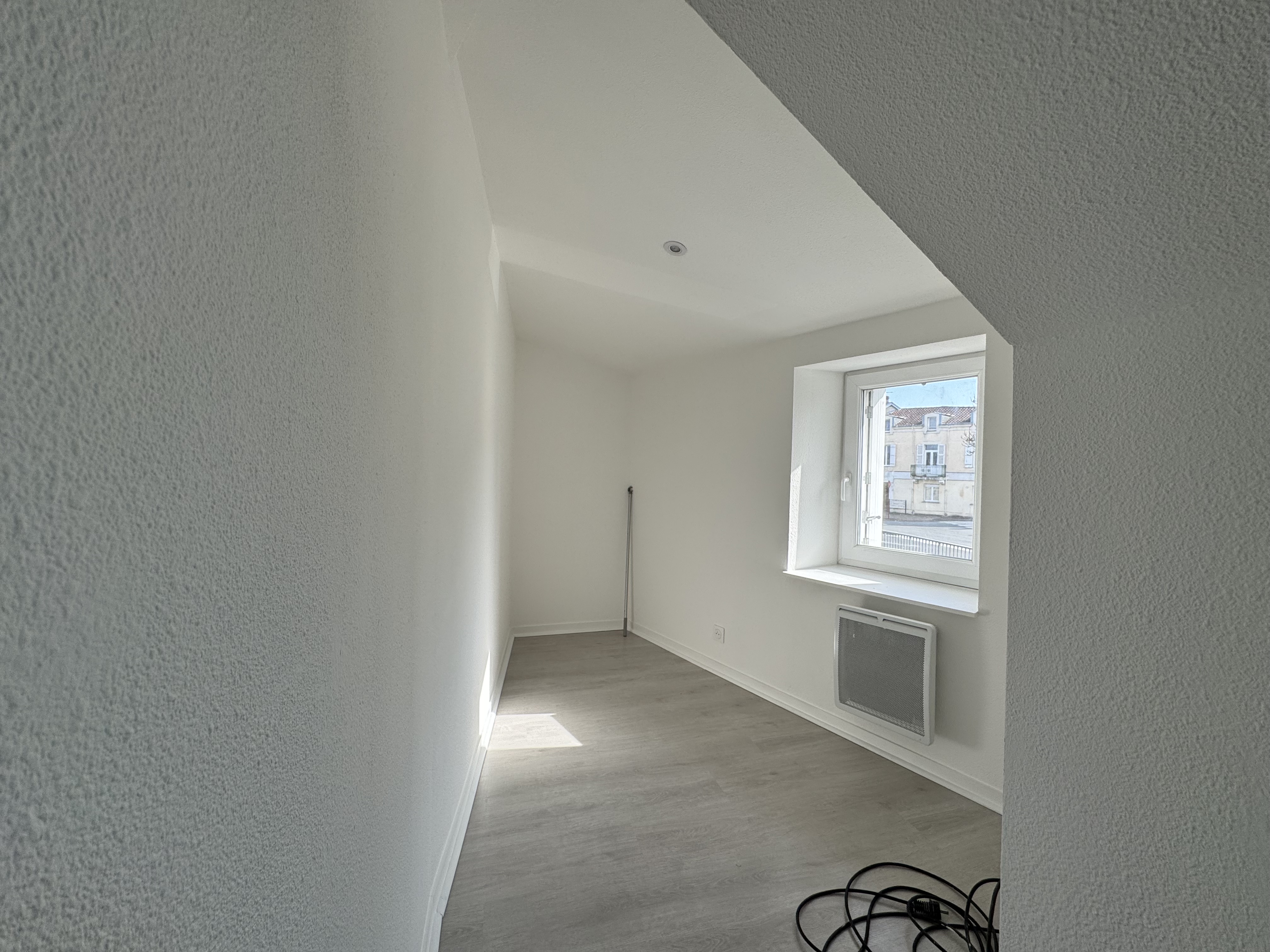 Photo 11 - Appartement T3 rénové à neuf.