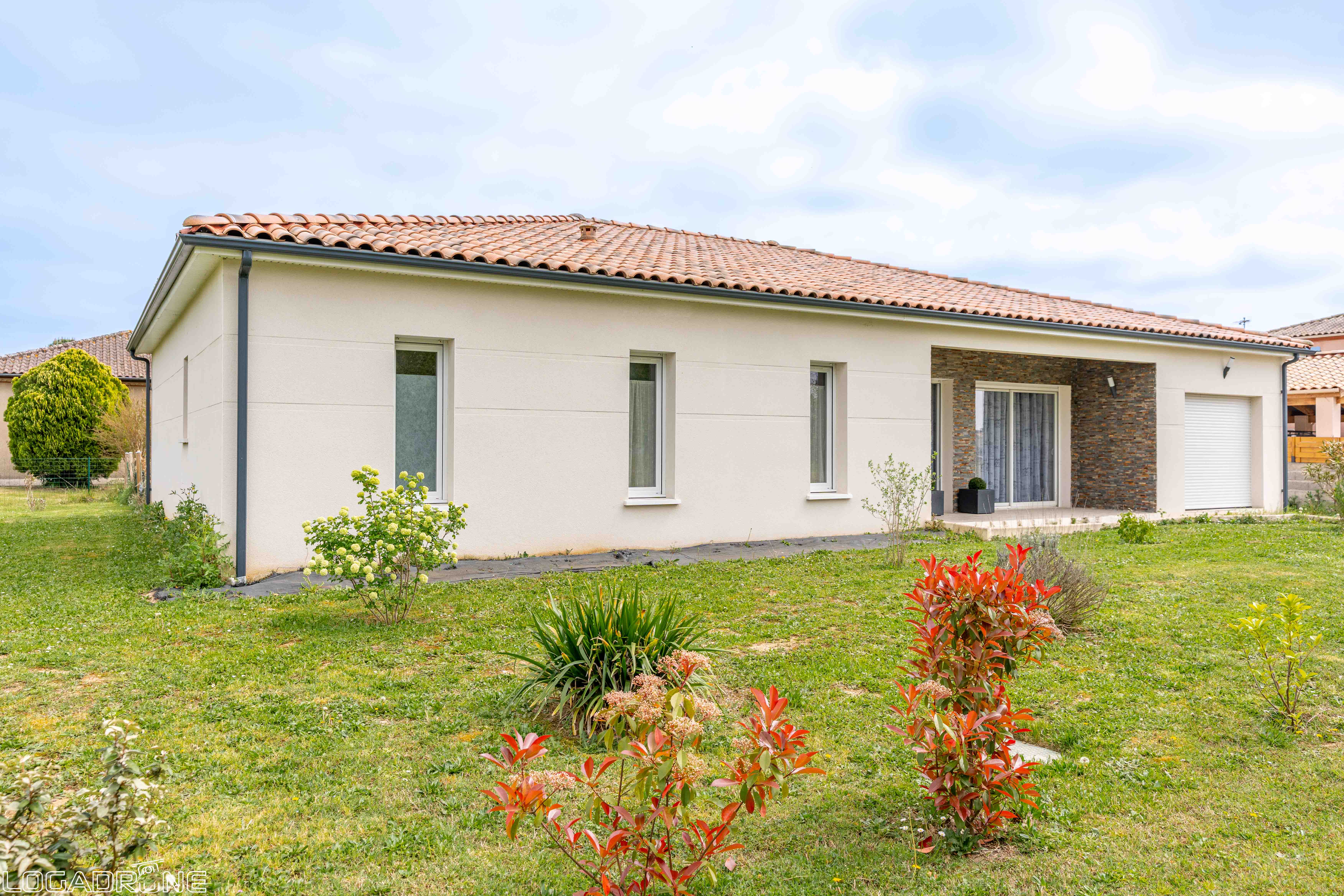 Photo 3 - Maison récente 4 Pièces 3 Chambres de 147m2 sur un terrain de 1200 m2