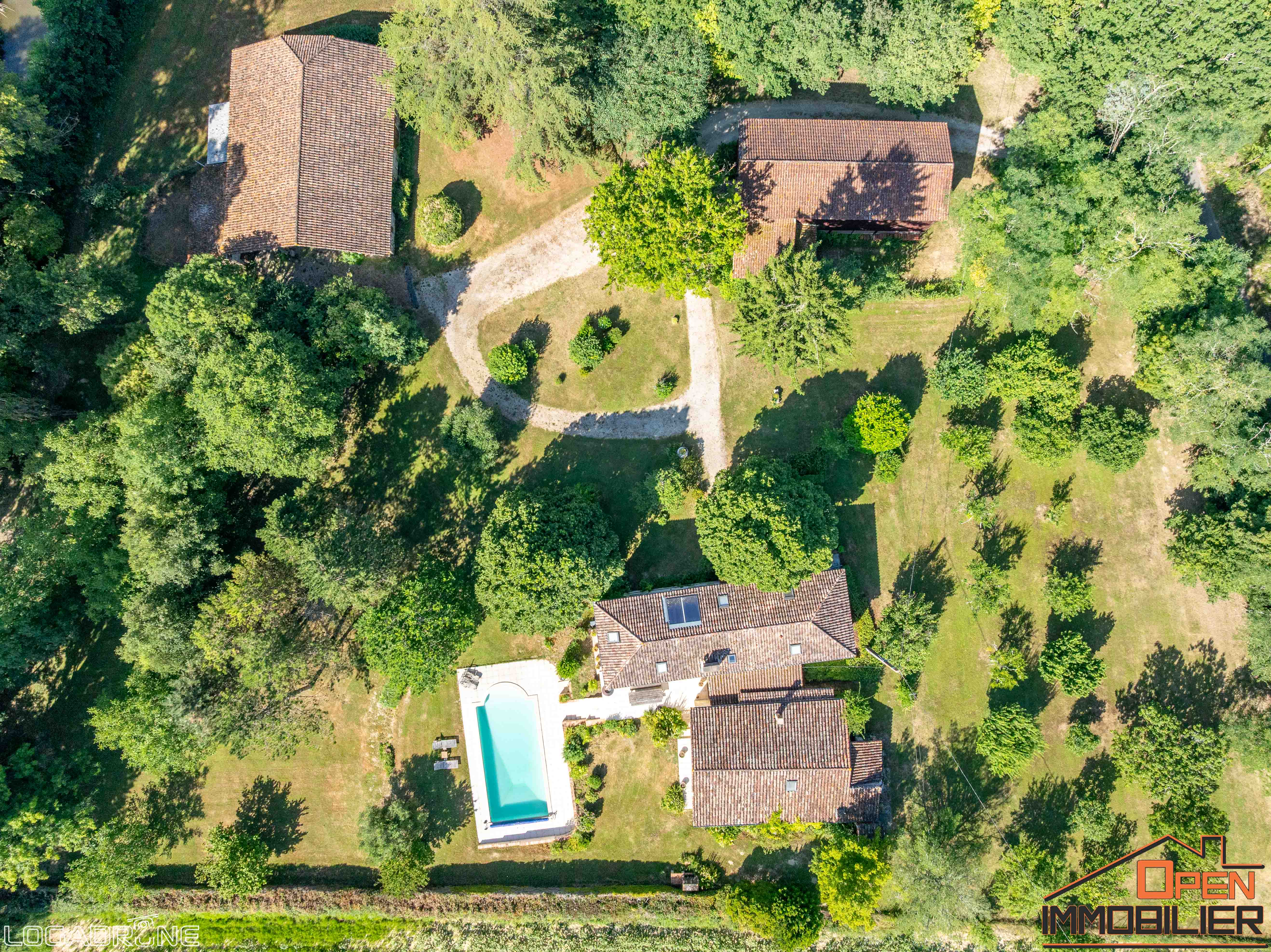 Photo 21 - Propriété en pierre avec piscine