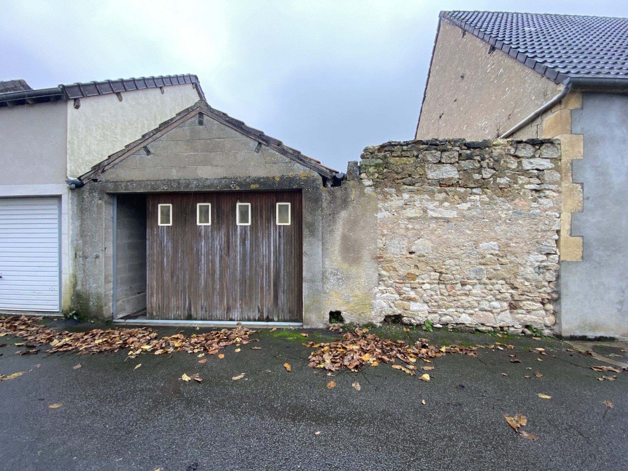 Photo 10 - Maison de ville à rénover avec garage et jardin !