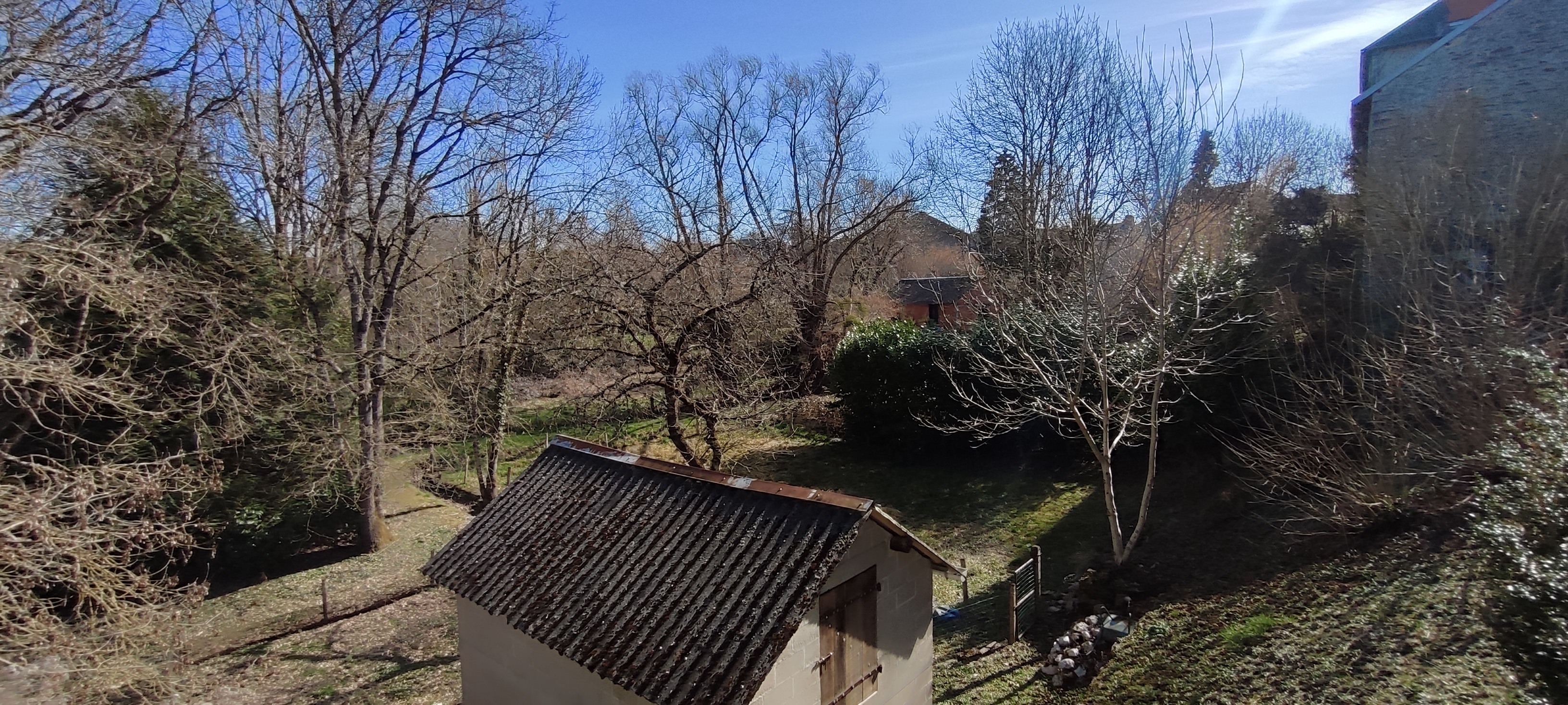 Photo 8 - Maison avec garage de 240 m² !