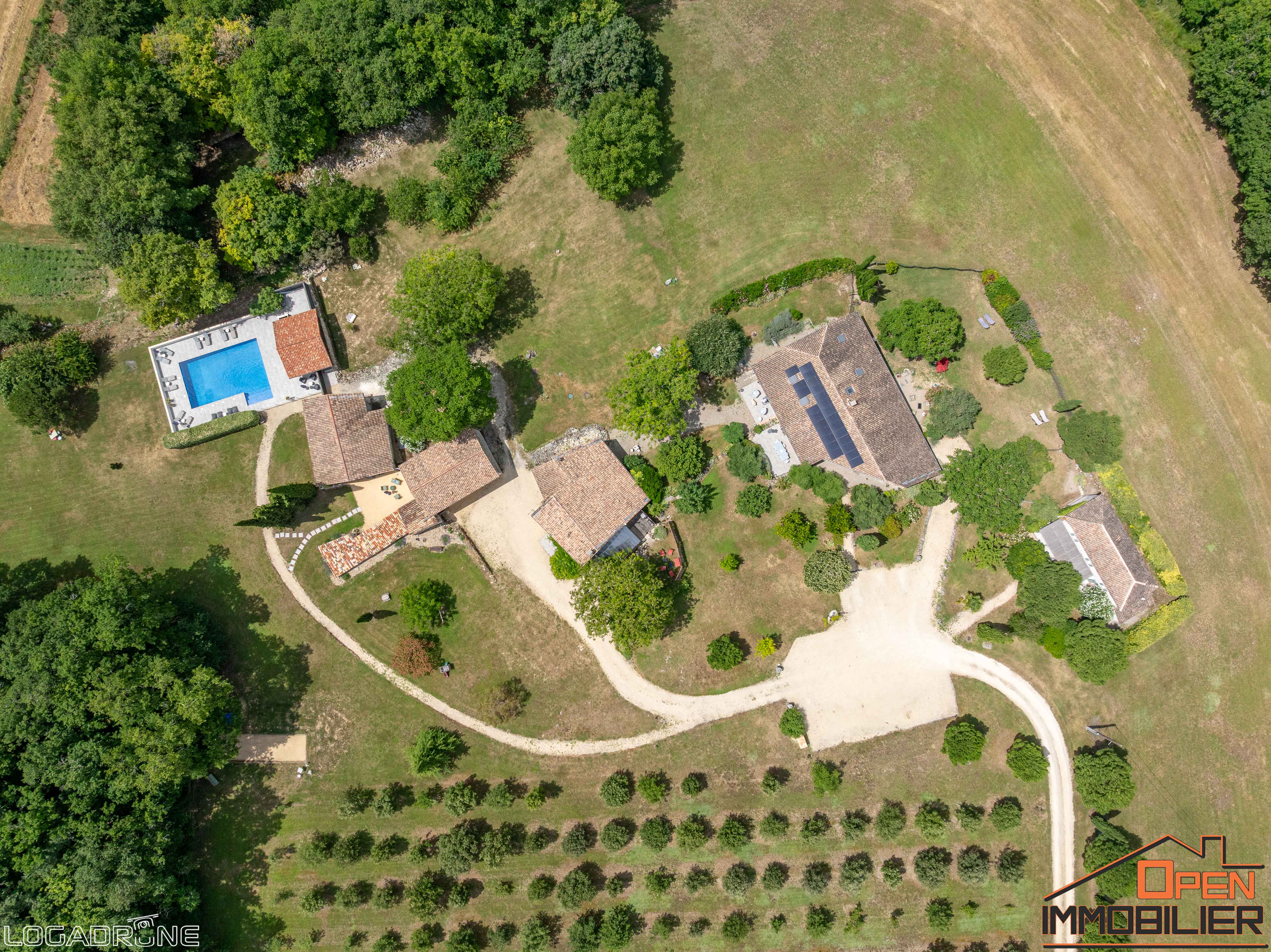 Photo 32 - Propriété en pierres avec gîtes et piscine