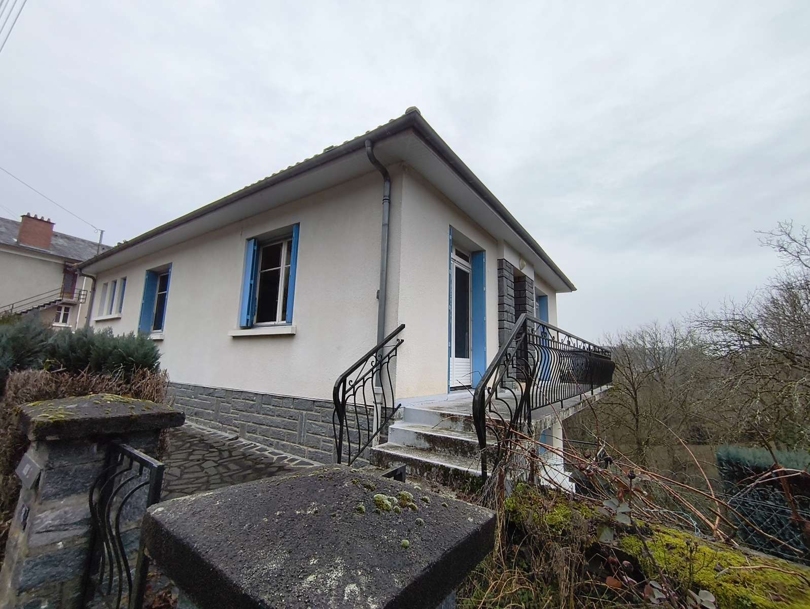 Photo 2 - Maison composée d&rsquo;un T3,T2,T1, garage et jardin
