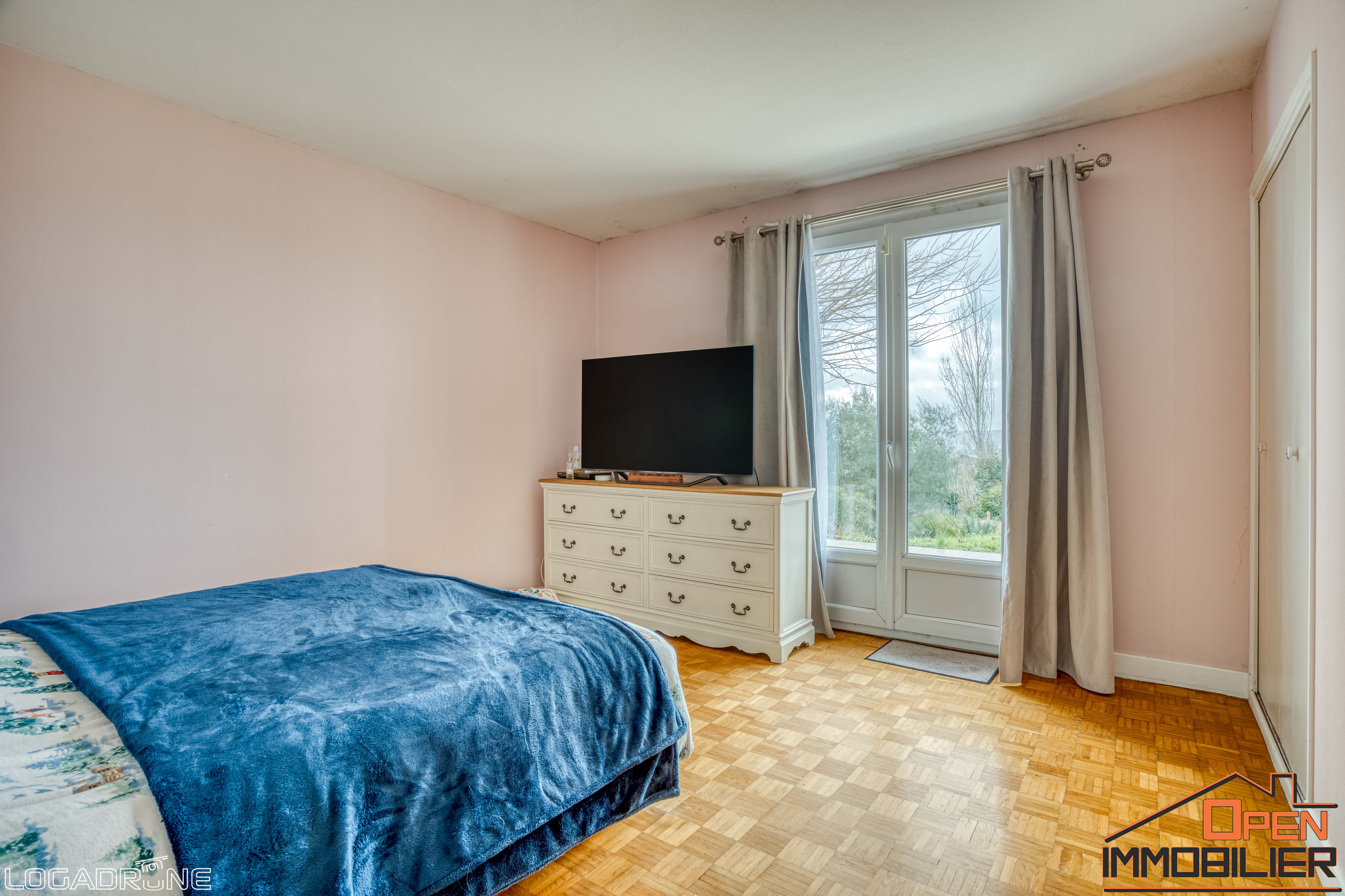 Photo 13 - COUP DE CŒUR – Villeneuve-sur-Lot Quartier très recherché – Vue dominante – Calme absolu – Propriété familiale de 250 m2 sur un terrain de 4 927 m² avec piscine