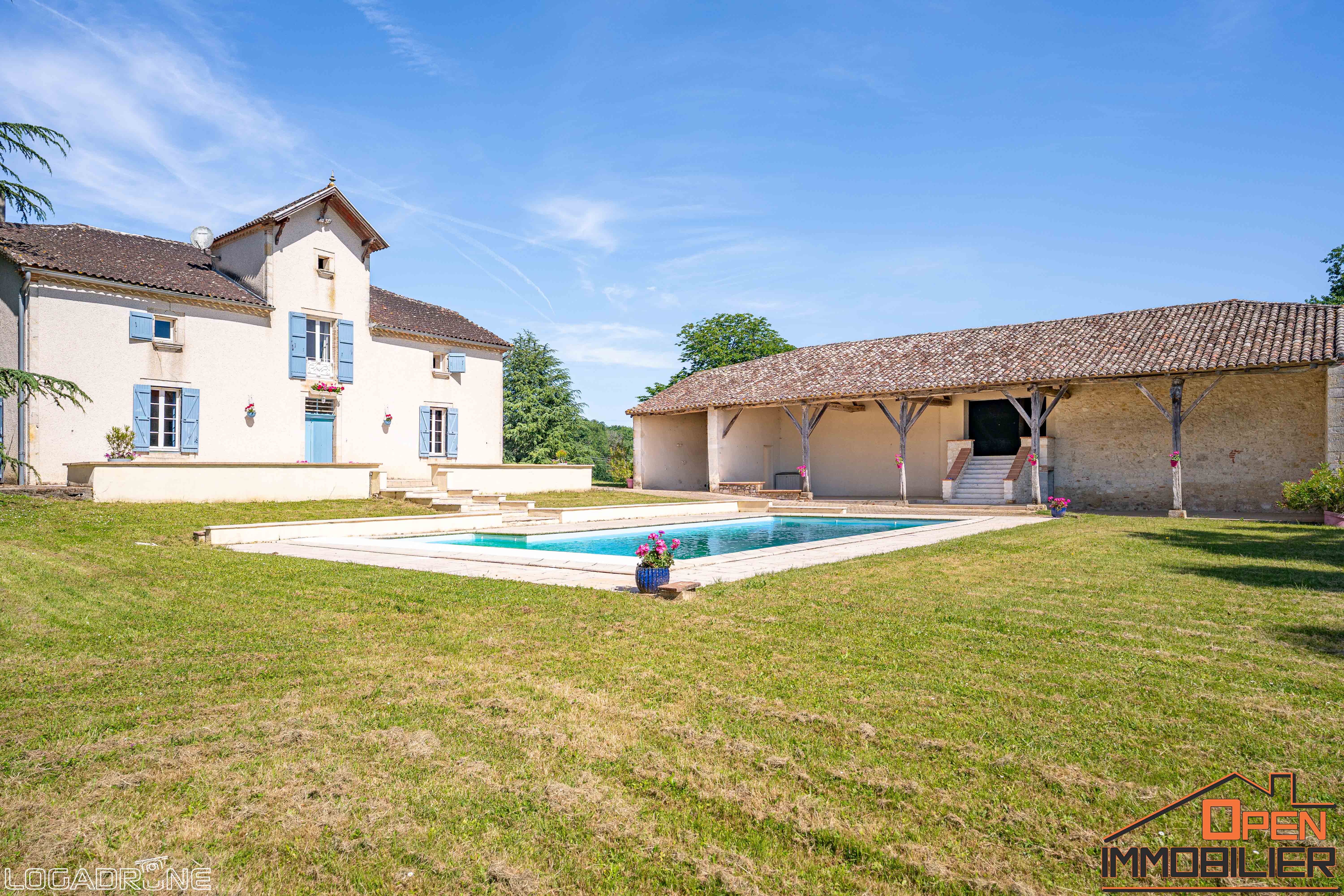 Photo 2 - Propriété avec dépendances et piscine
