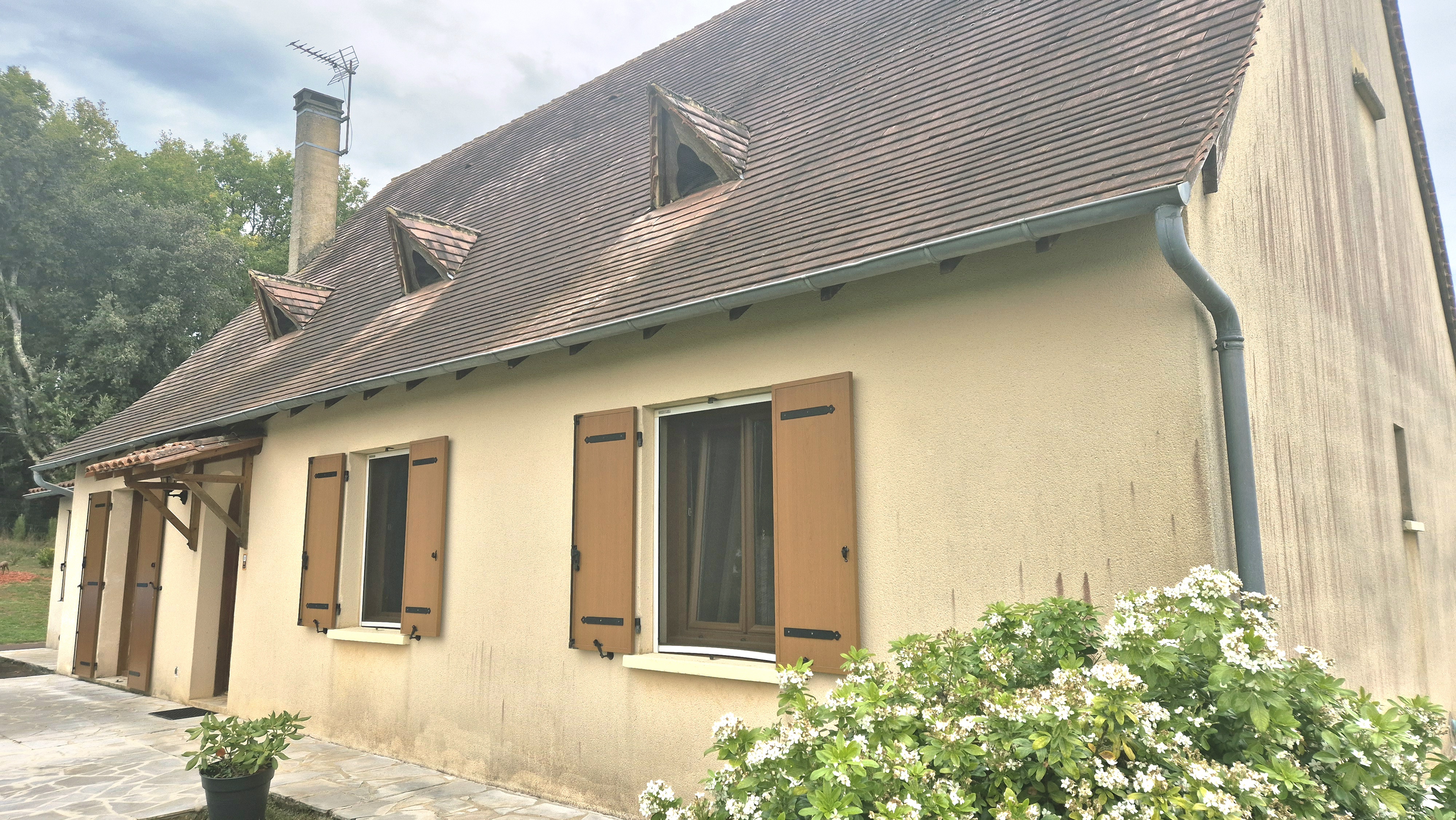 Photo 2 - Calme et douceur de vivre en Périgord Noir : maison de plain-pied avec vue piscine et superbes prestations