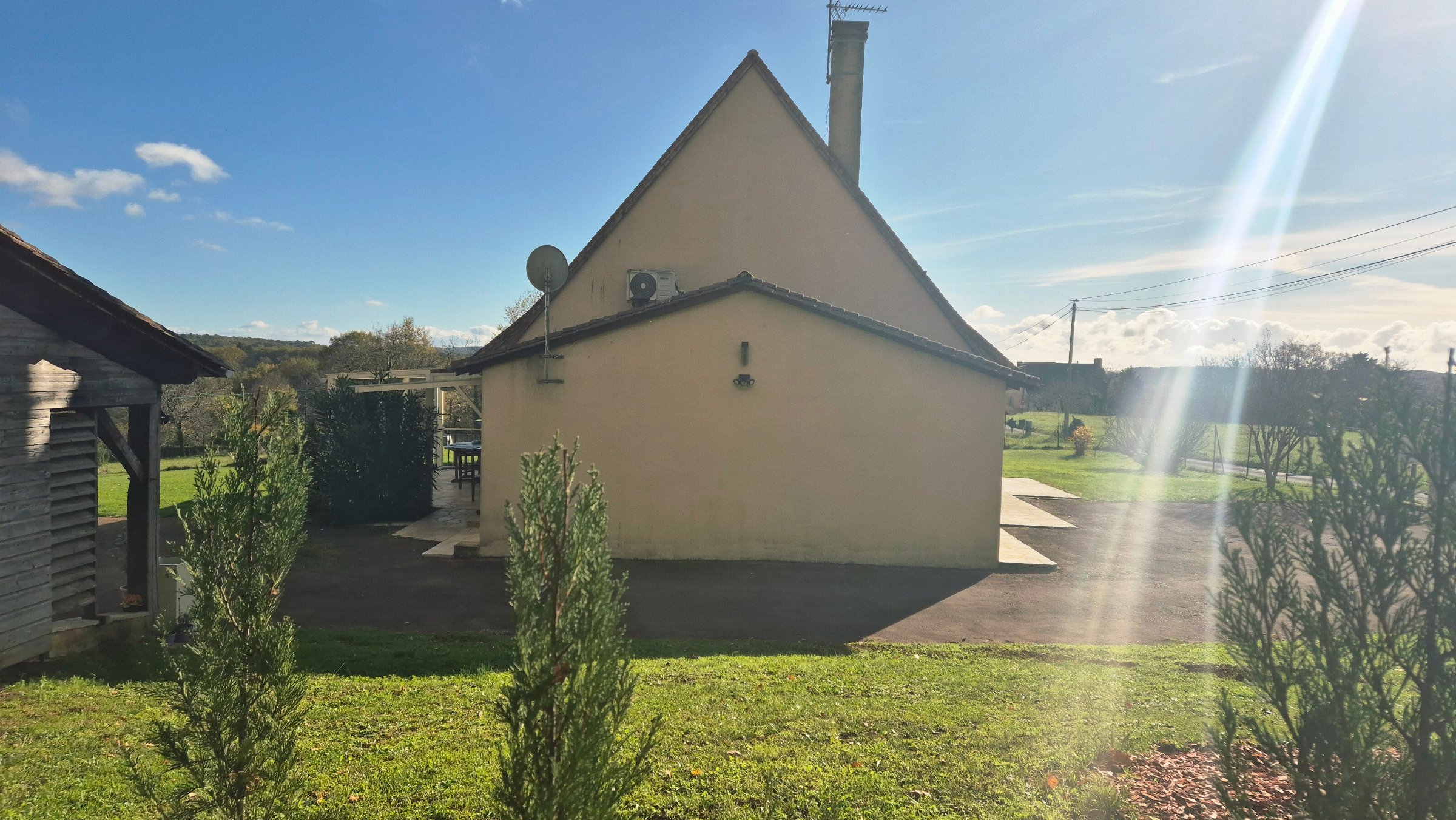 Photo 30 - Calme et douceur de vivre en Périgord Noir : maison de plain-pied avec vue piscine et superbes prestations