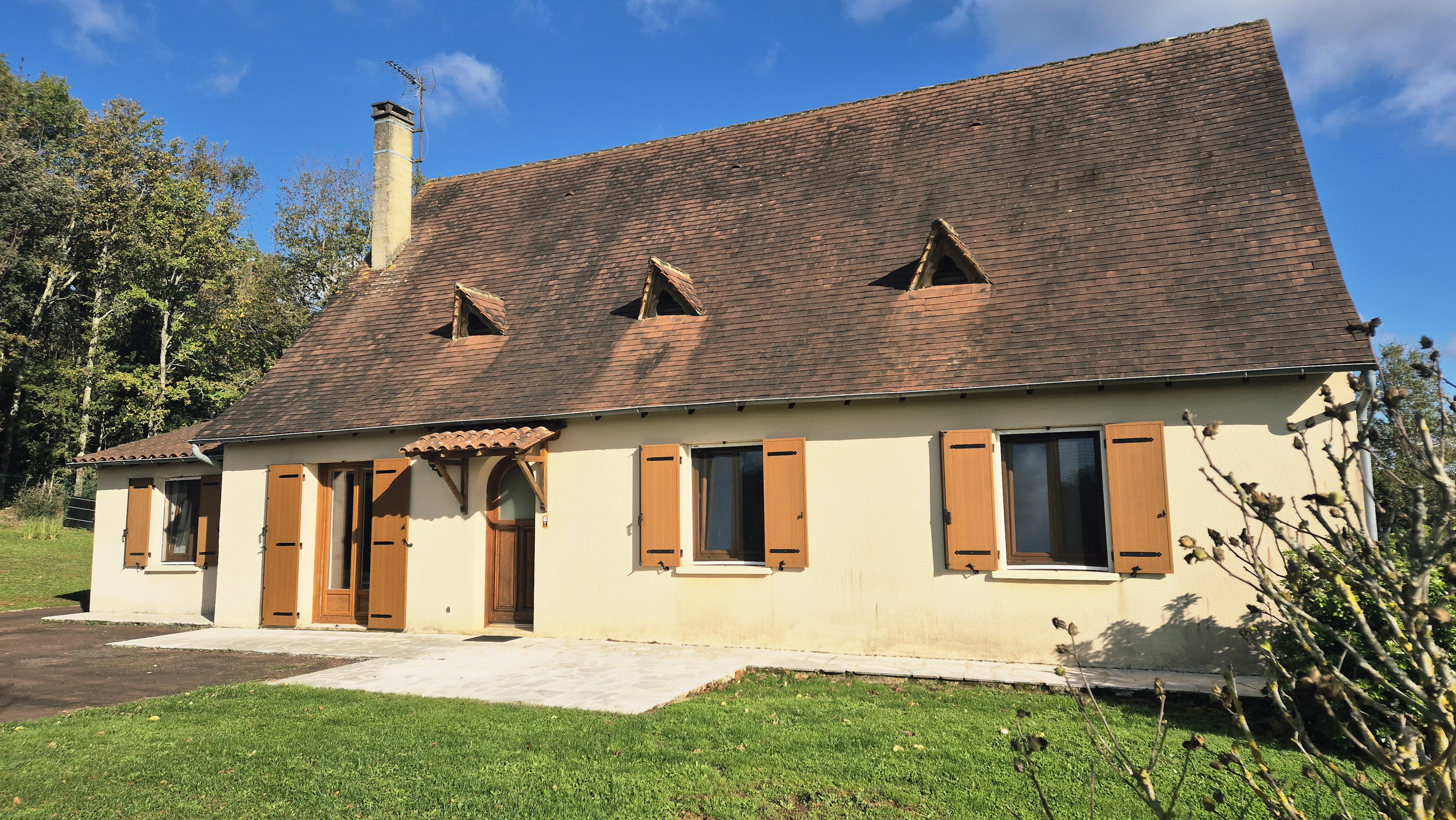 Photo 33 - Calme et douceur de vivre en Périgord Noir : maison de plain-pied avec vue piscine et superbes prestations
