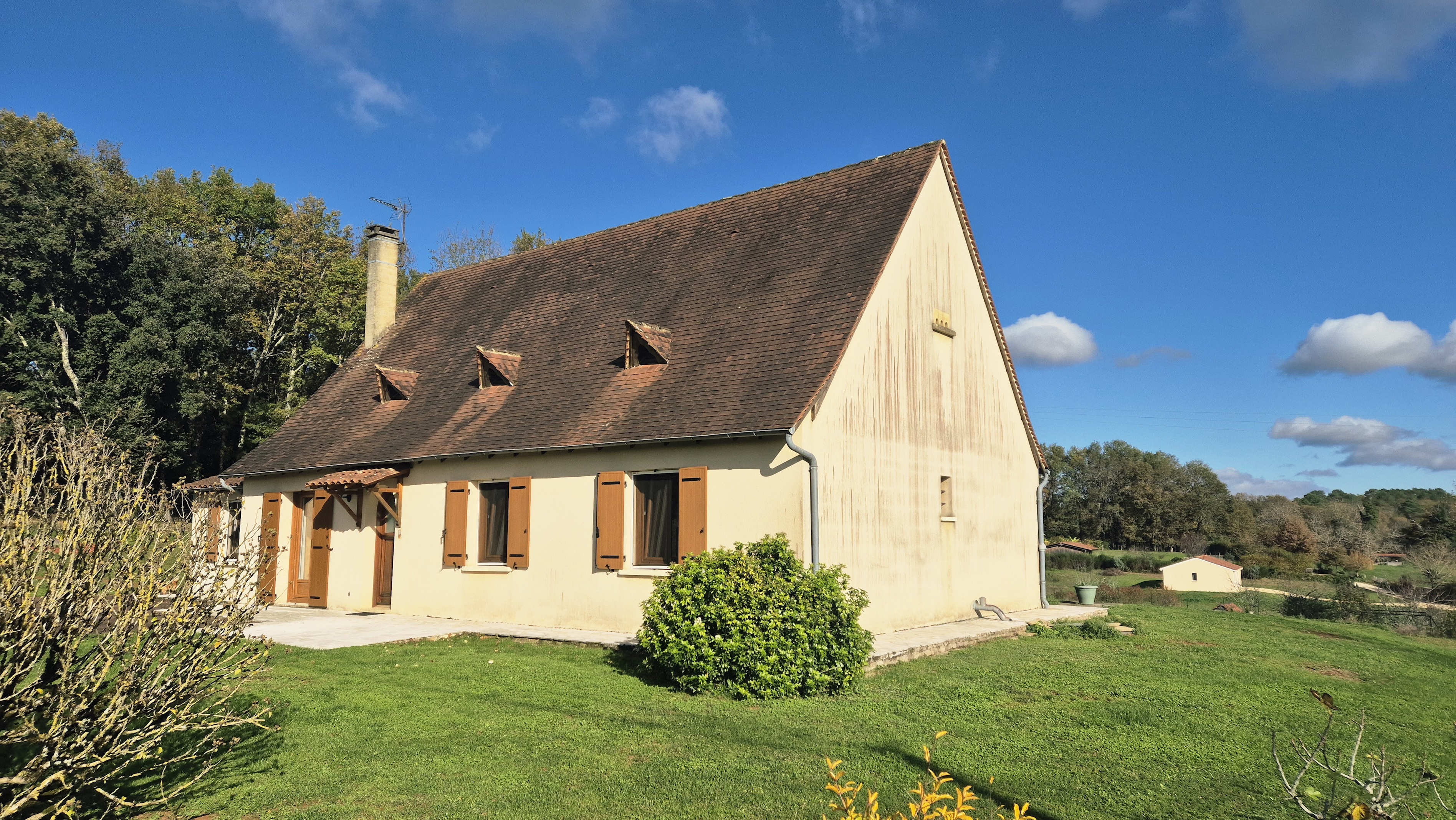 Photo 35 - Calme et douceur de vivre en Périgord Noir : maison de plain-pied avec vue piscine et superbes prestations