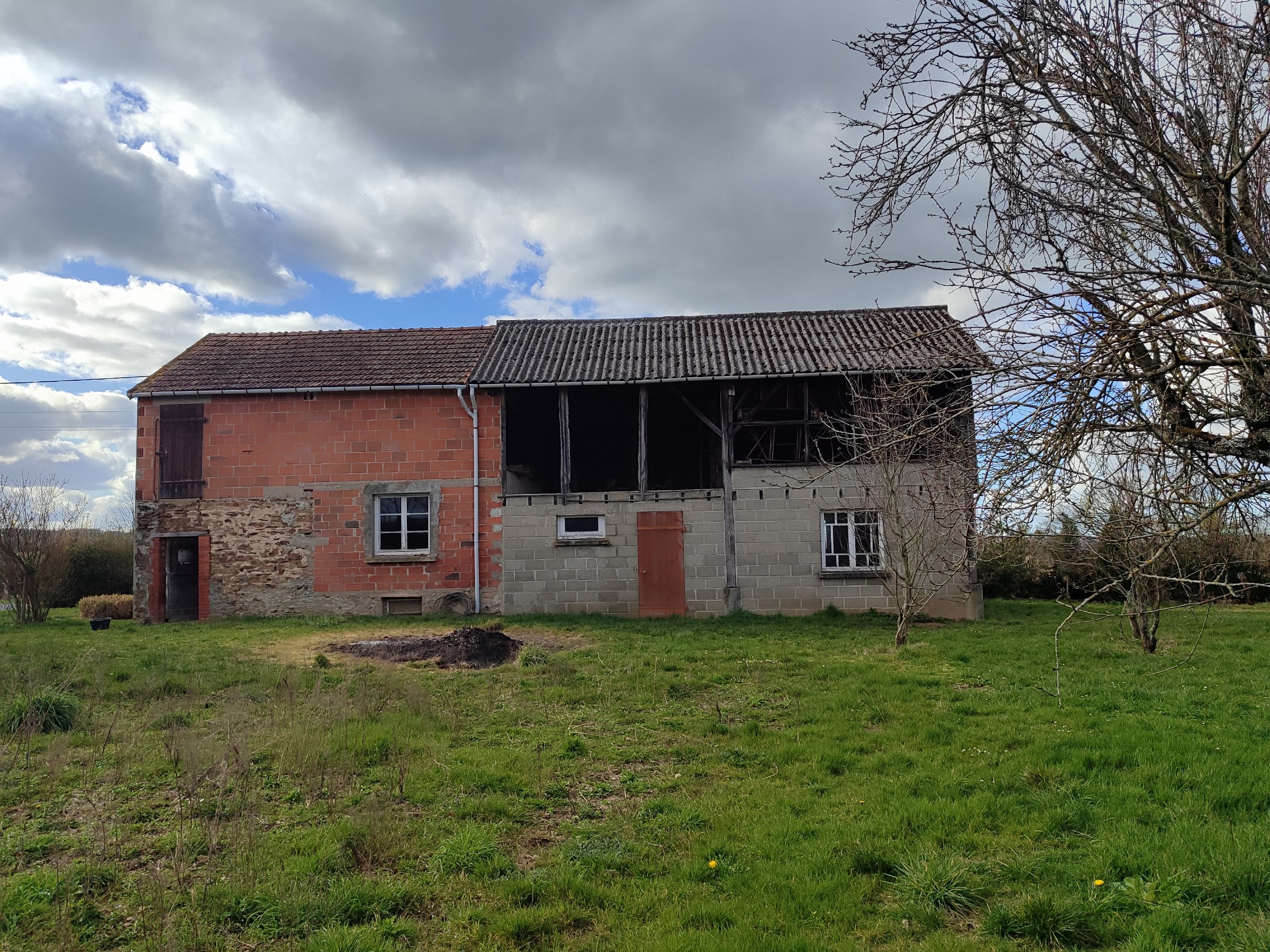 Photo 18 - Maison à rénover avec nombreuses dépendances