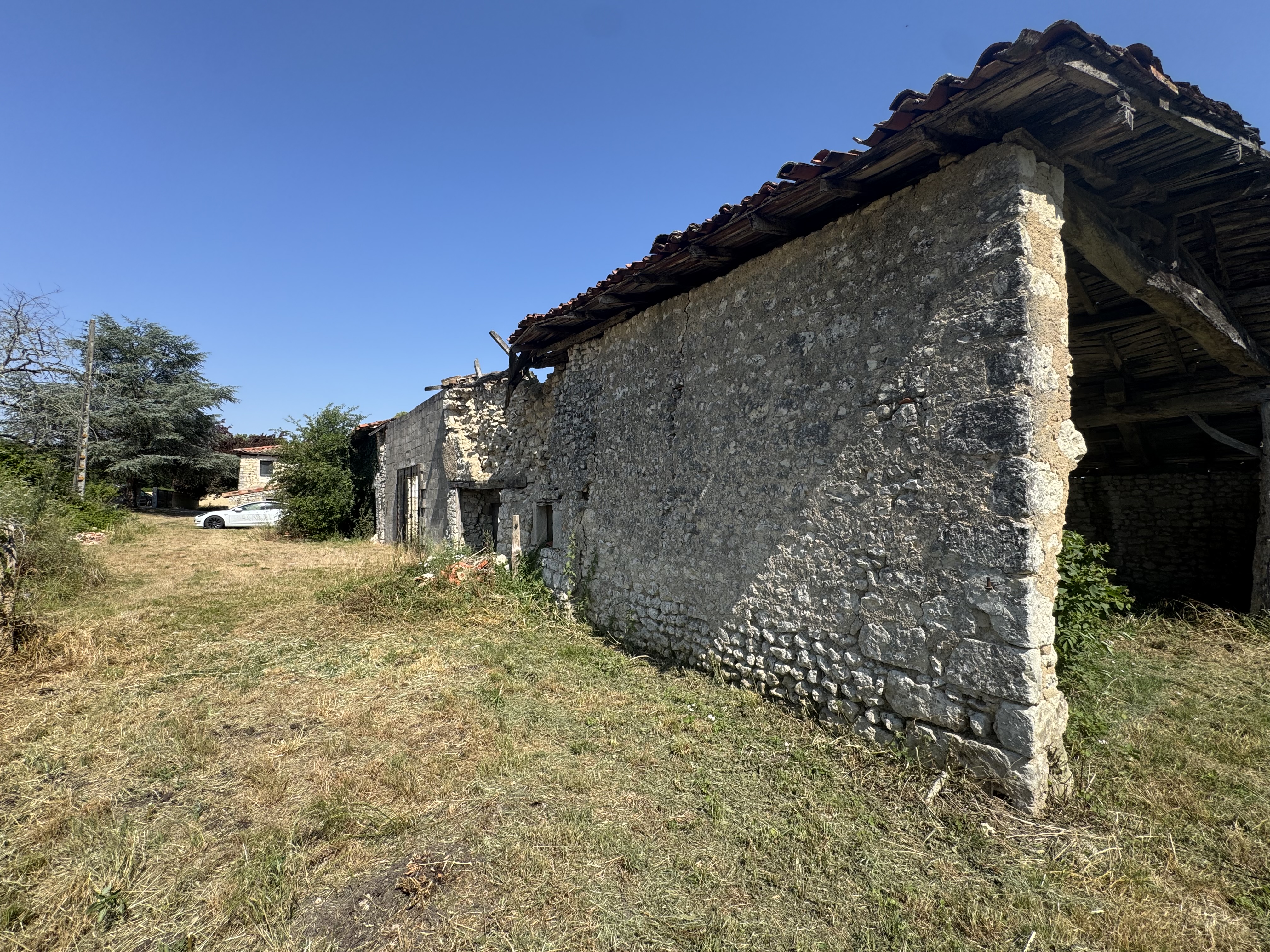 Photo 24 - Ferme charentaise 233 m² rénover – Terrain 1.5 Hectare