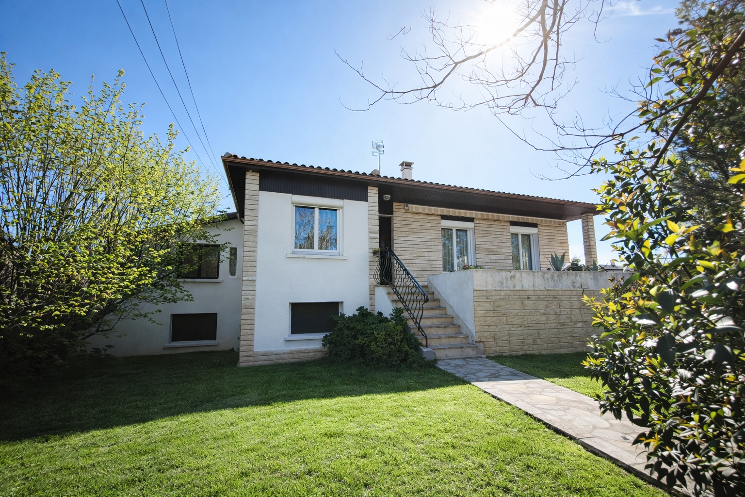 Ensemble immobilier - Photo 2