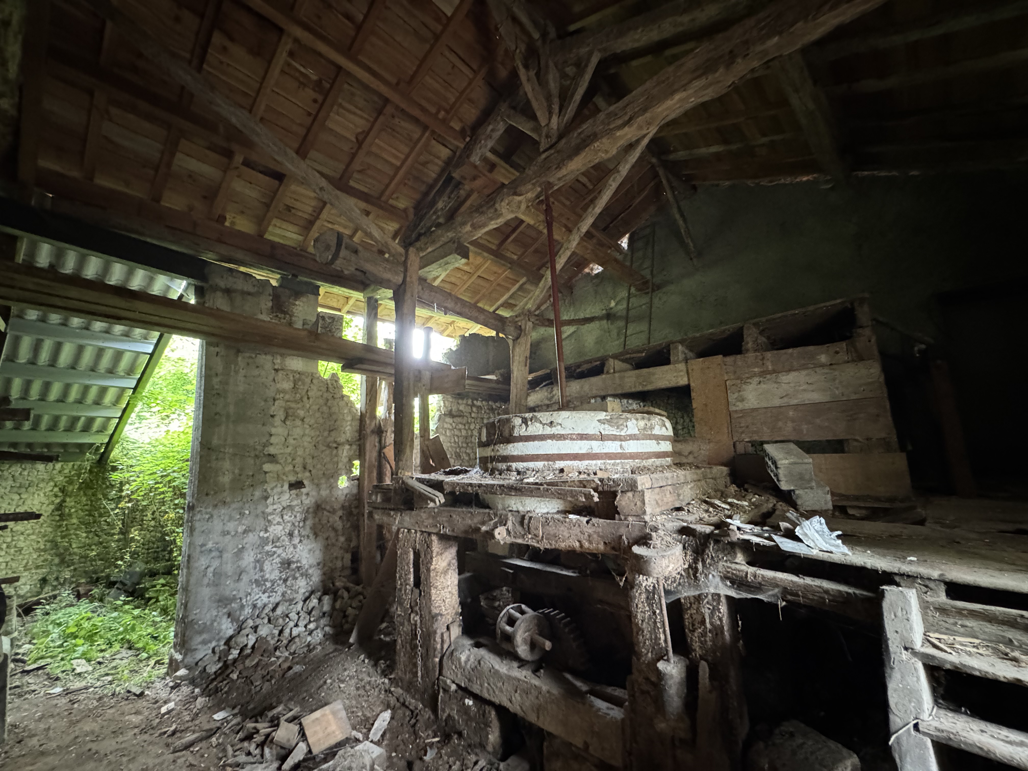 Photo 19 - Ancien moulin à eau sans voisins terrain de 2,7 Hectares