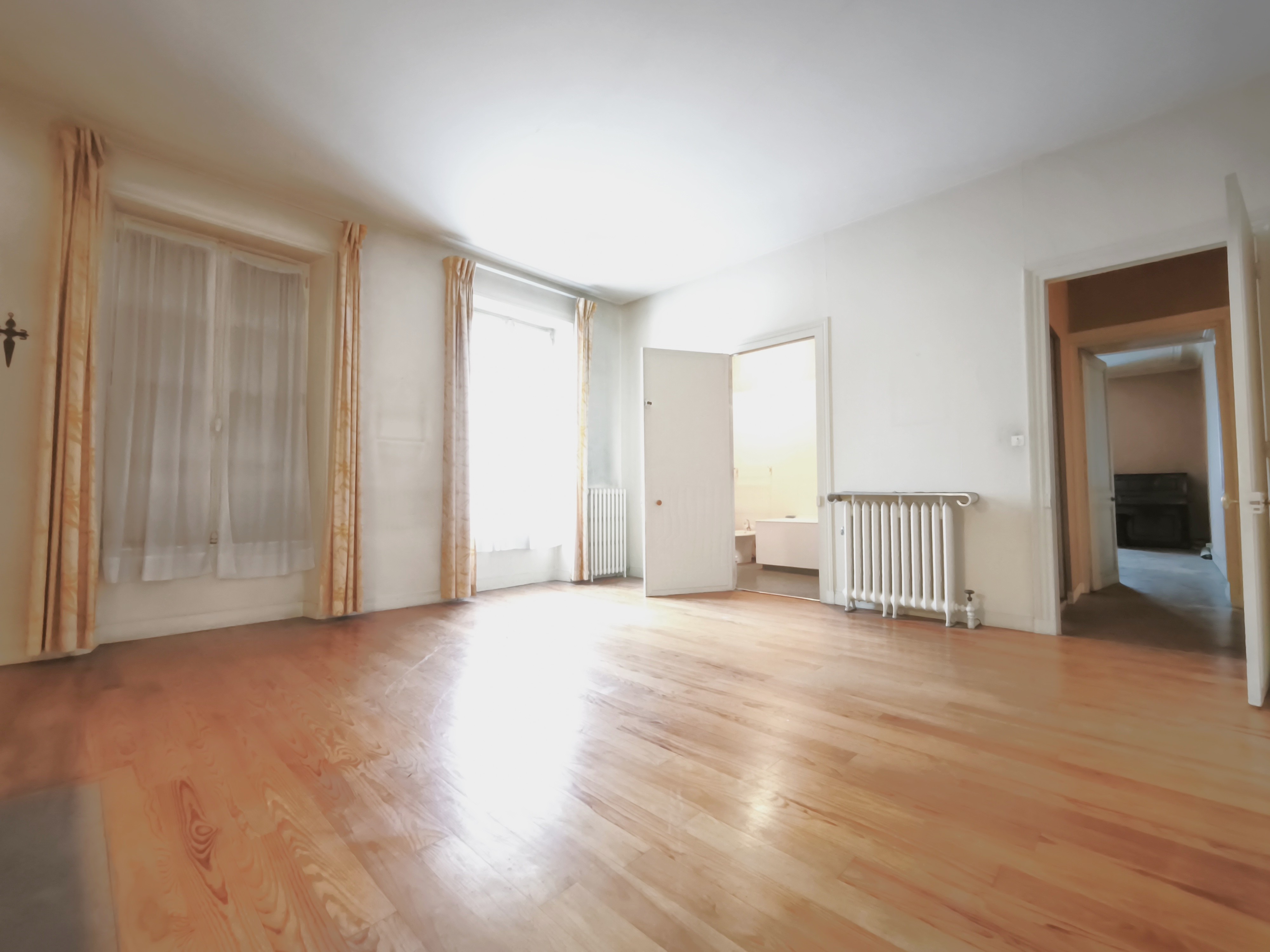 Photo 11 - IMMEUBLE