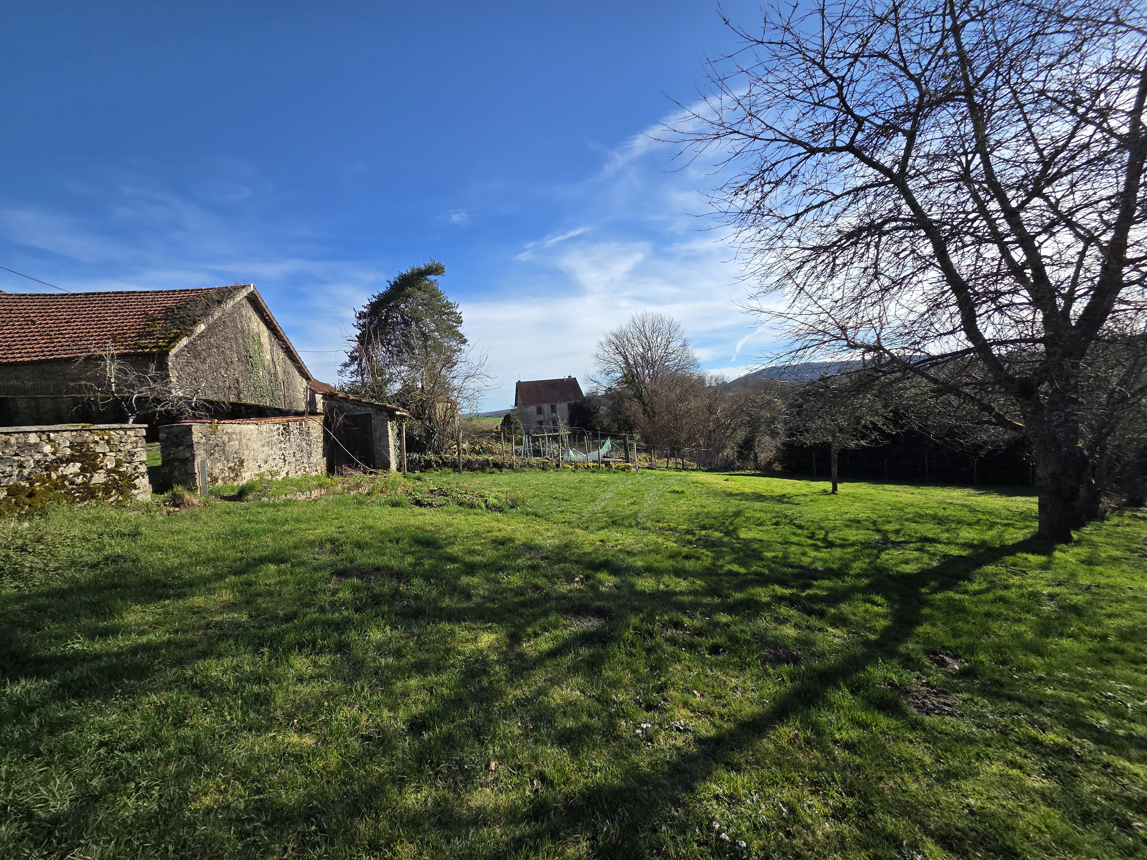 Photo 13 - Maison avec grange attenante et terrains 12126 m2