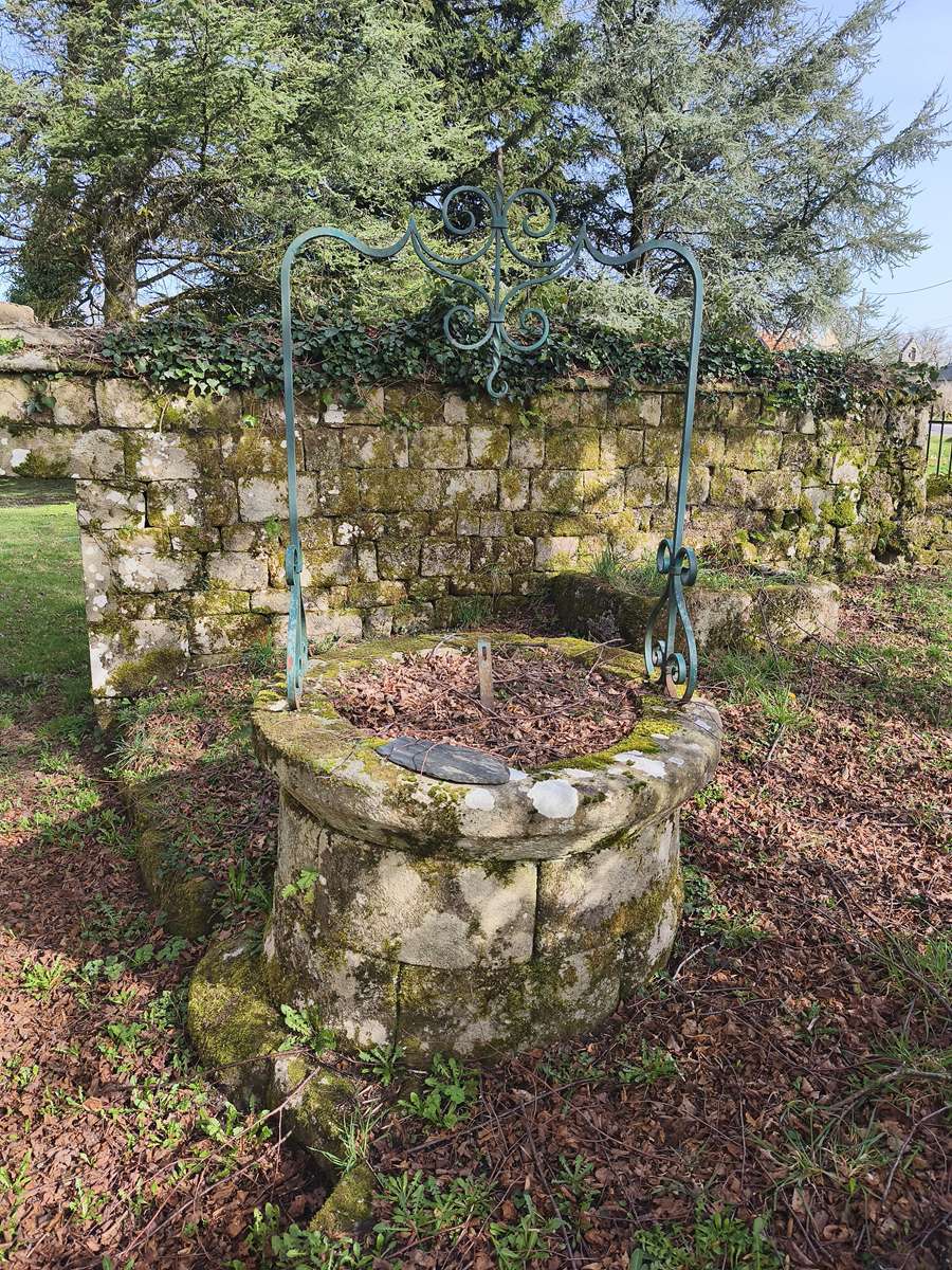 Photo 23 - CHARMANTE MAISON DE MAÎTRE DE 1803 – PIERRE ET ARDOISES – CŒUR DE VILLAGE CORRÉZIEN