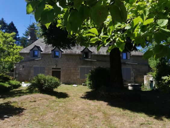 Photo 34 - CHARMANTE MAISON DE MAÎTRE DE 1803 – PIERRE ET ARDOISES – CŒUR DE VILLAGE CORRÉZIEN