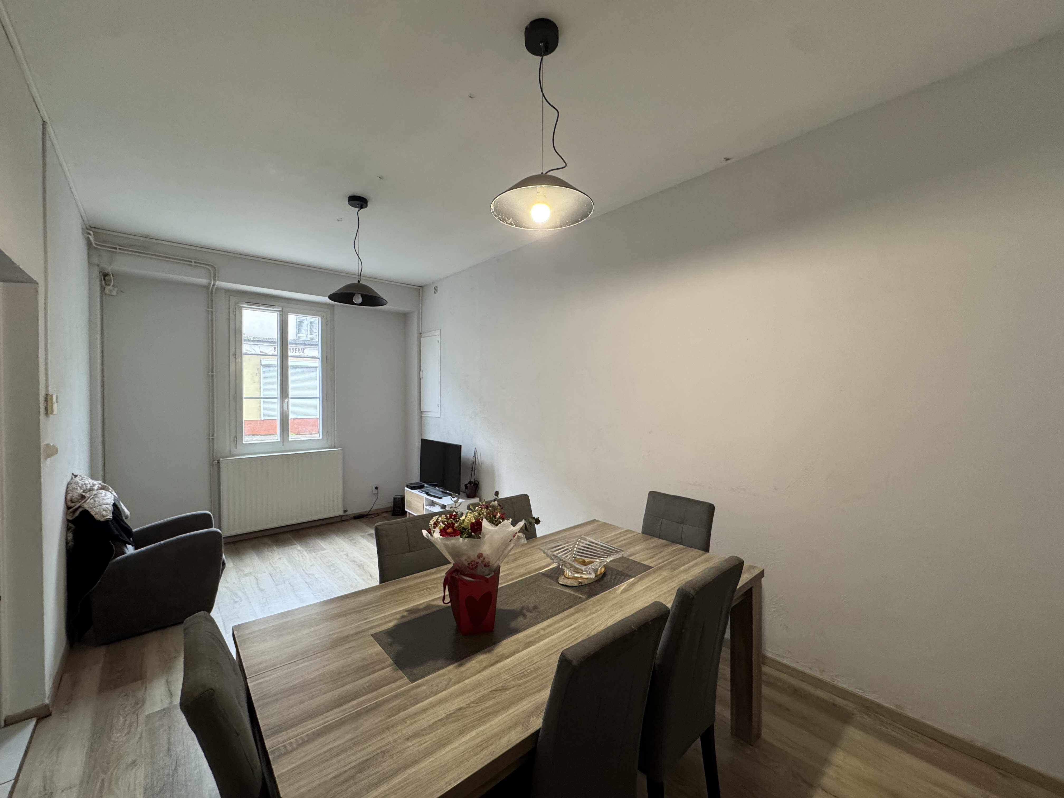 Photo 6 - Appartement de 136 m² en plein coeur de Chalais