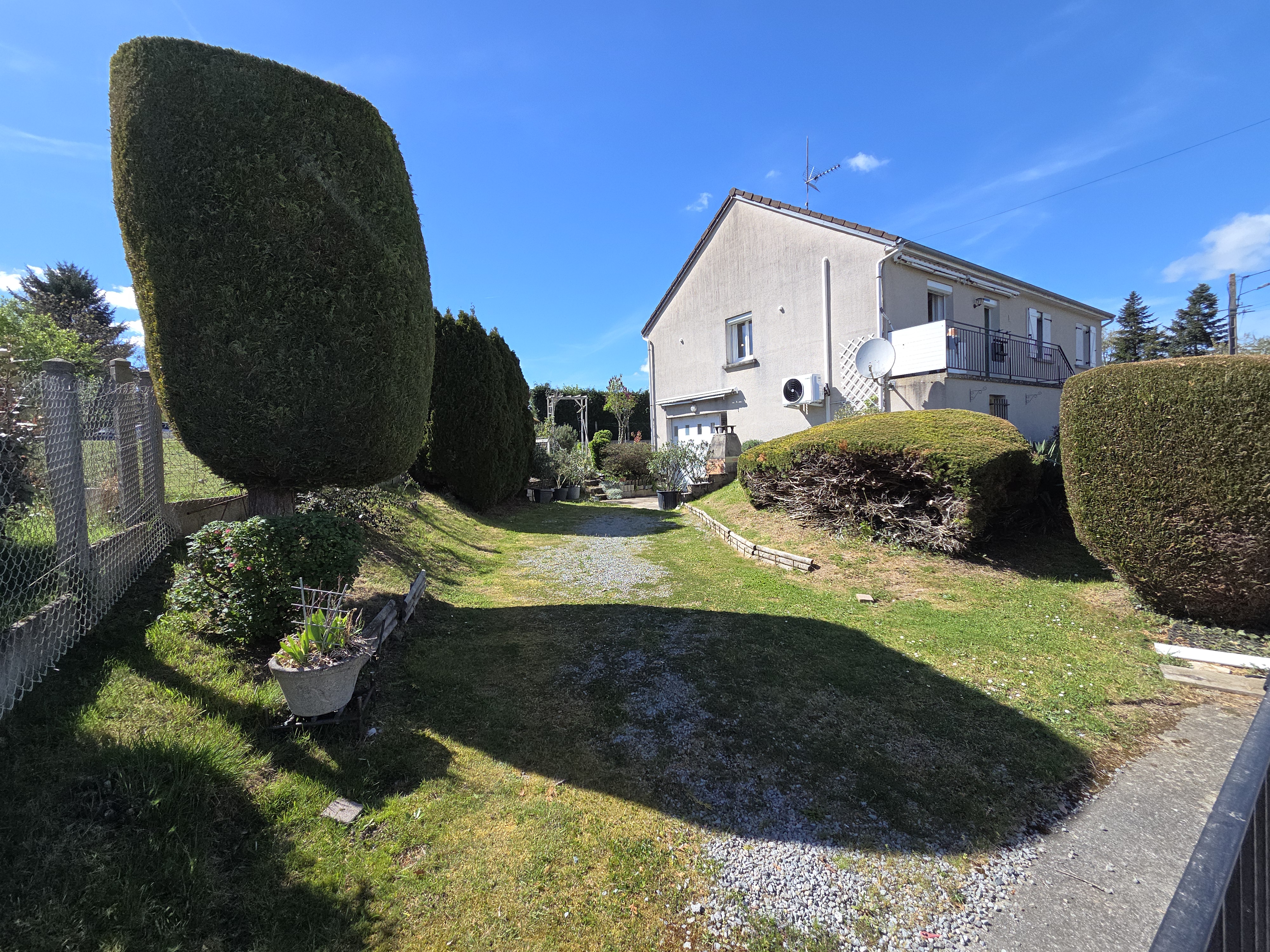 Photo 3 - Maison avec jardin, Garage et Carport