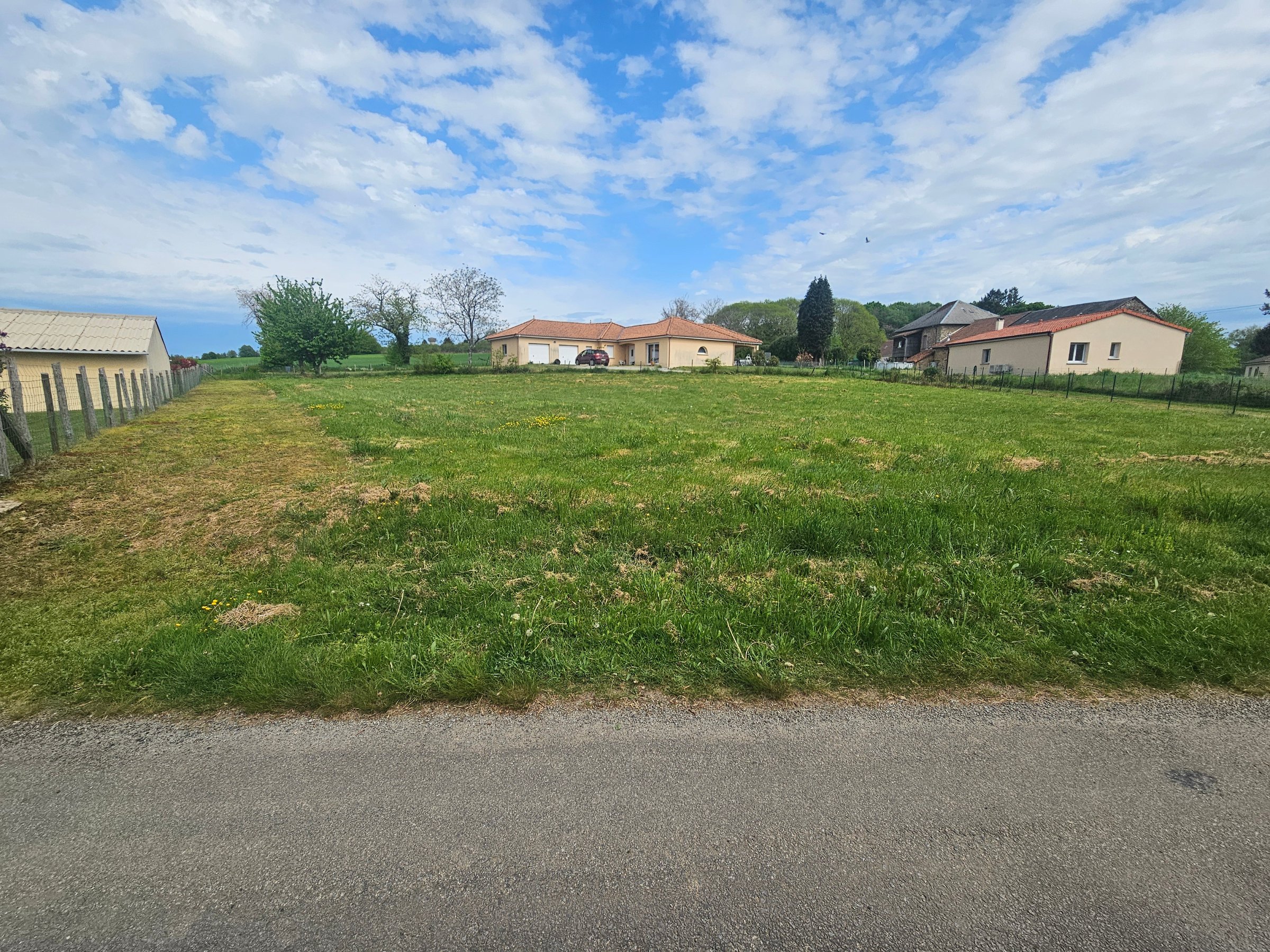 Photo 3 - Terrain constructible