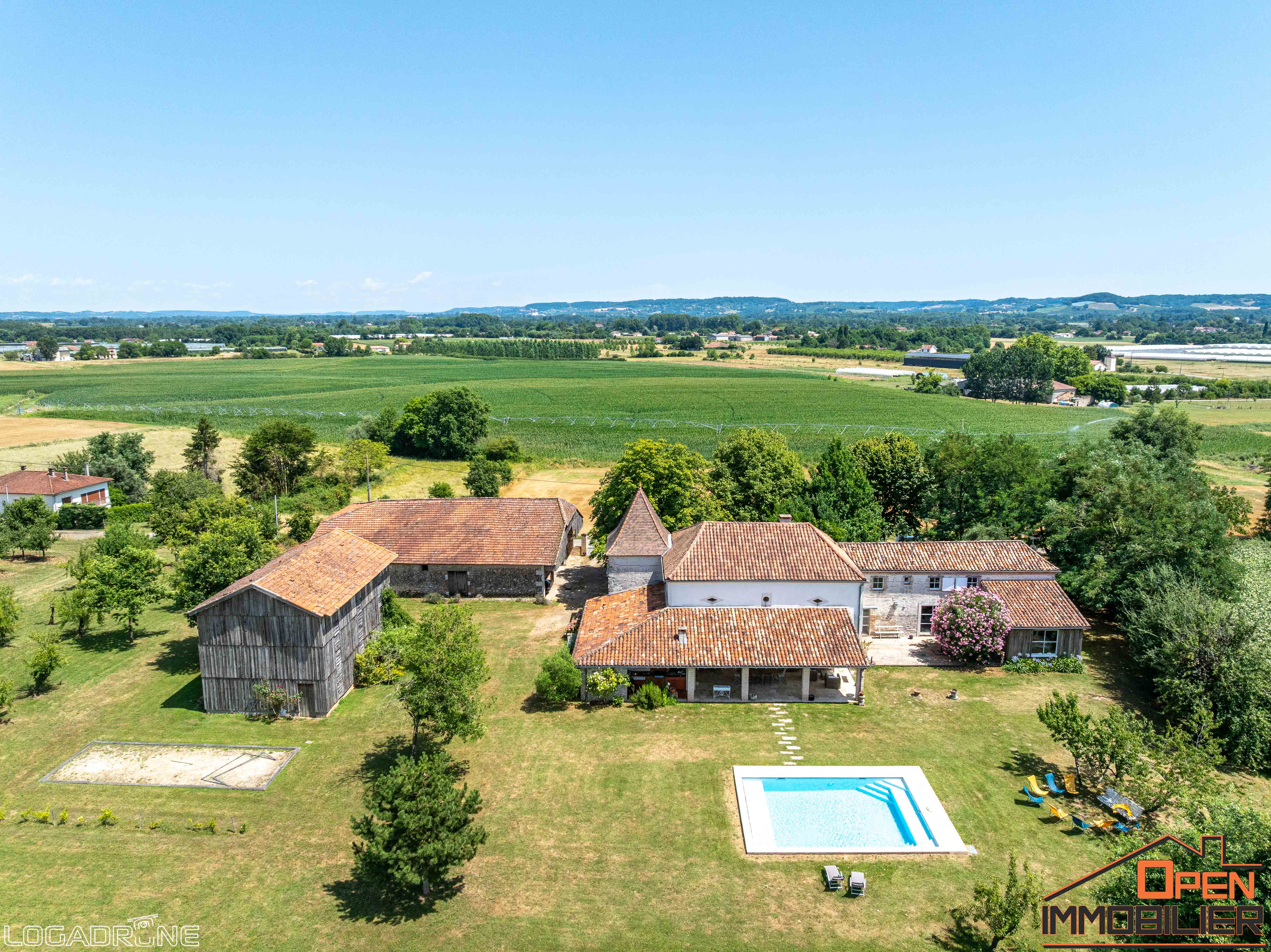 Maison d’architecte 420 m² avec piscine et dépendances Lot-et-Garonne - Photo 2