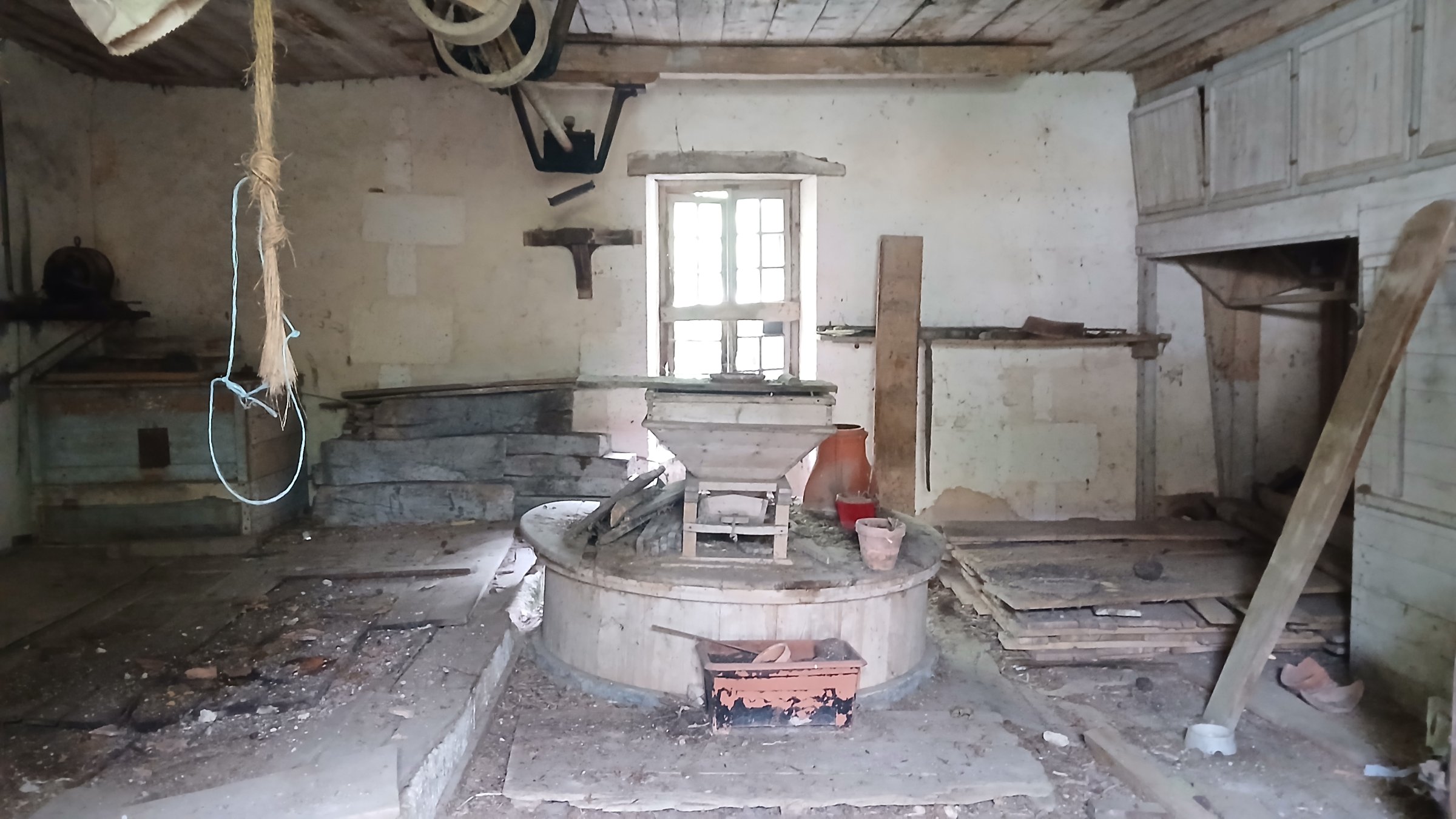Photo 12 - Moulin avec maison, dépendances et 1.5 ha prairies