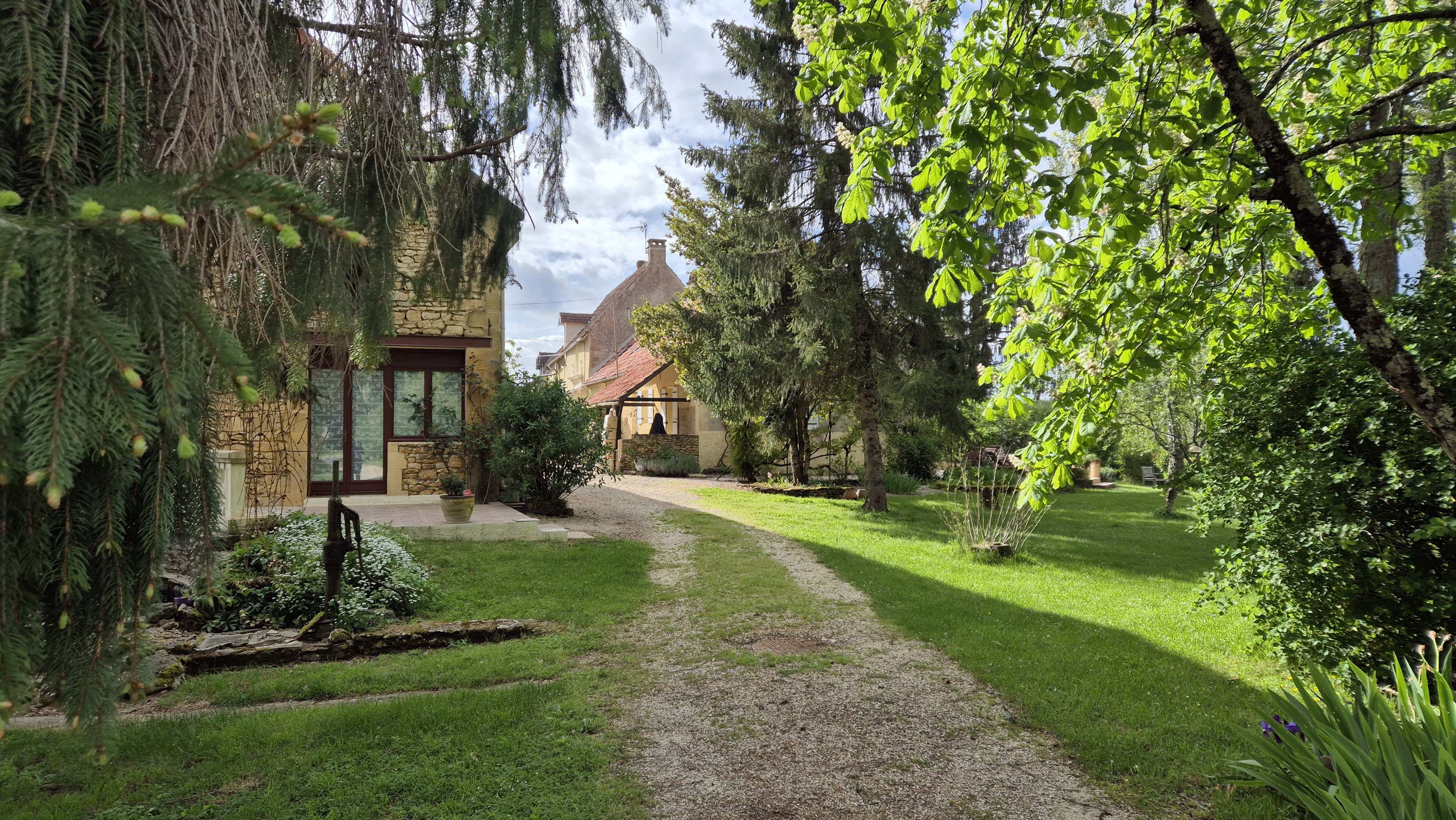 Photo 6 - Superbe domaine en Dordogne proche Sarlat au calme avec vue et gîtes