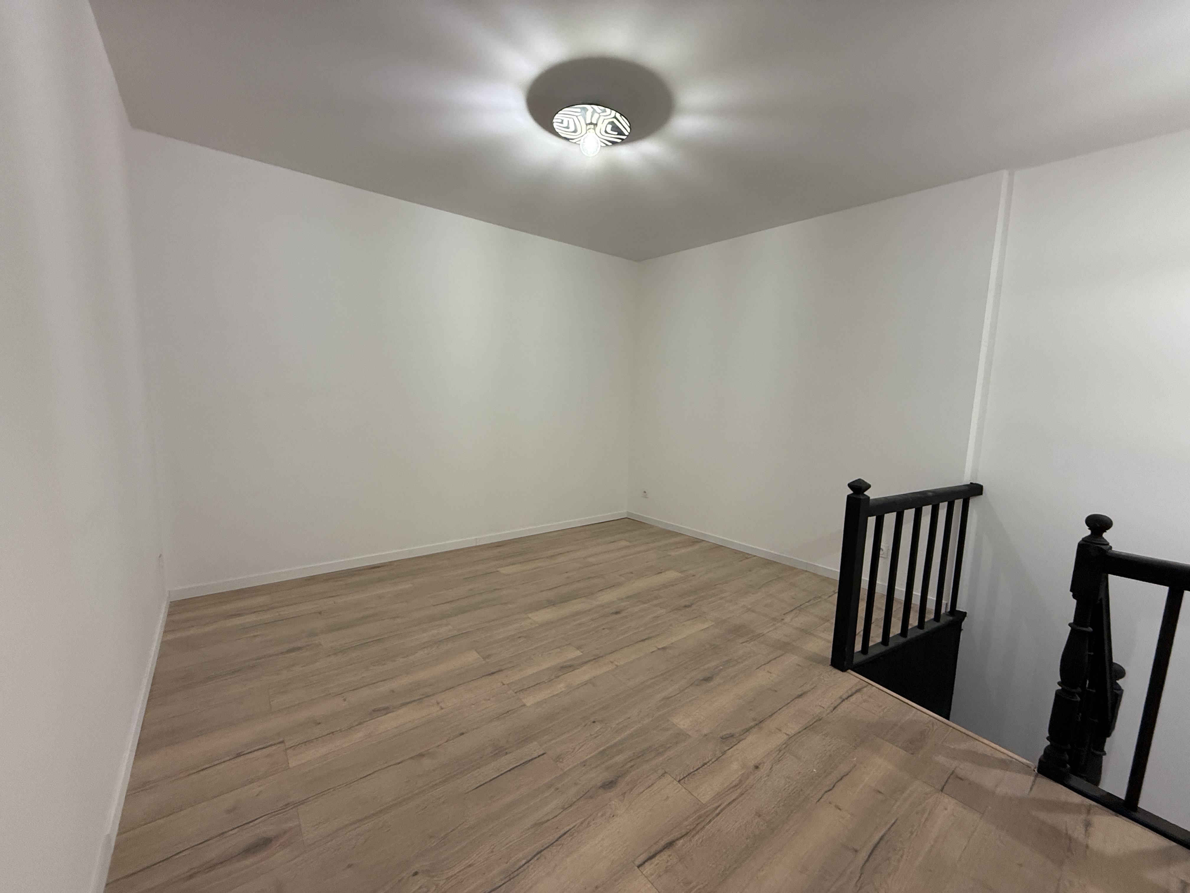 Photo 8 - Appartement T4 Triplex rénové à Villeneuve Quartier Eysses