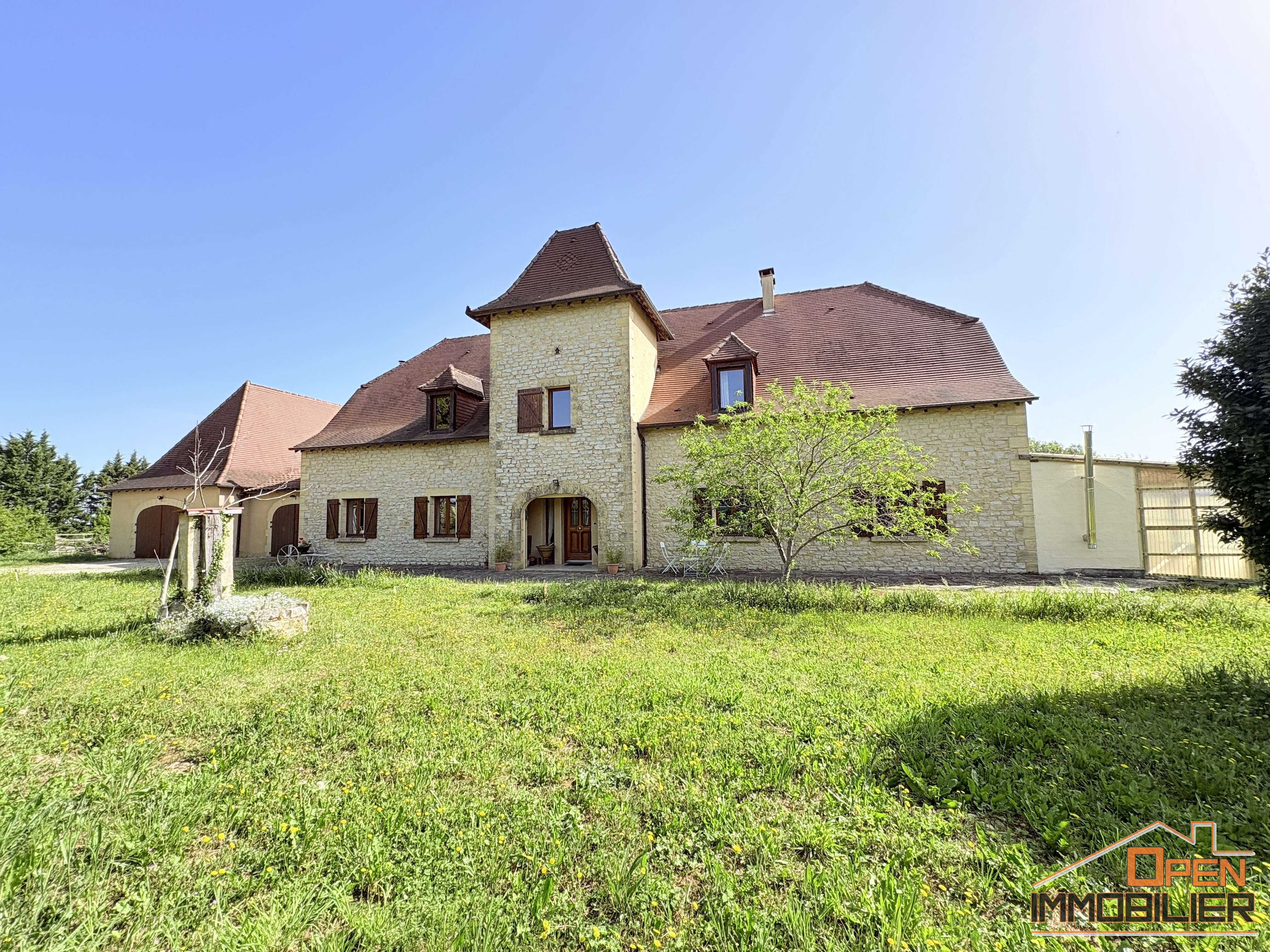 Photo 2 - Maison Périgourdine 320m² – Terrain 6 hectares